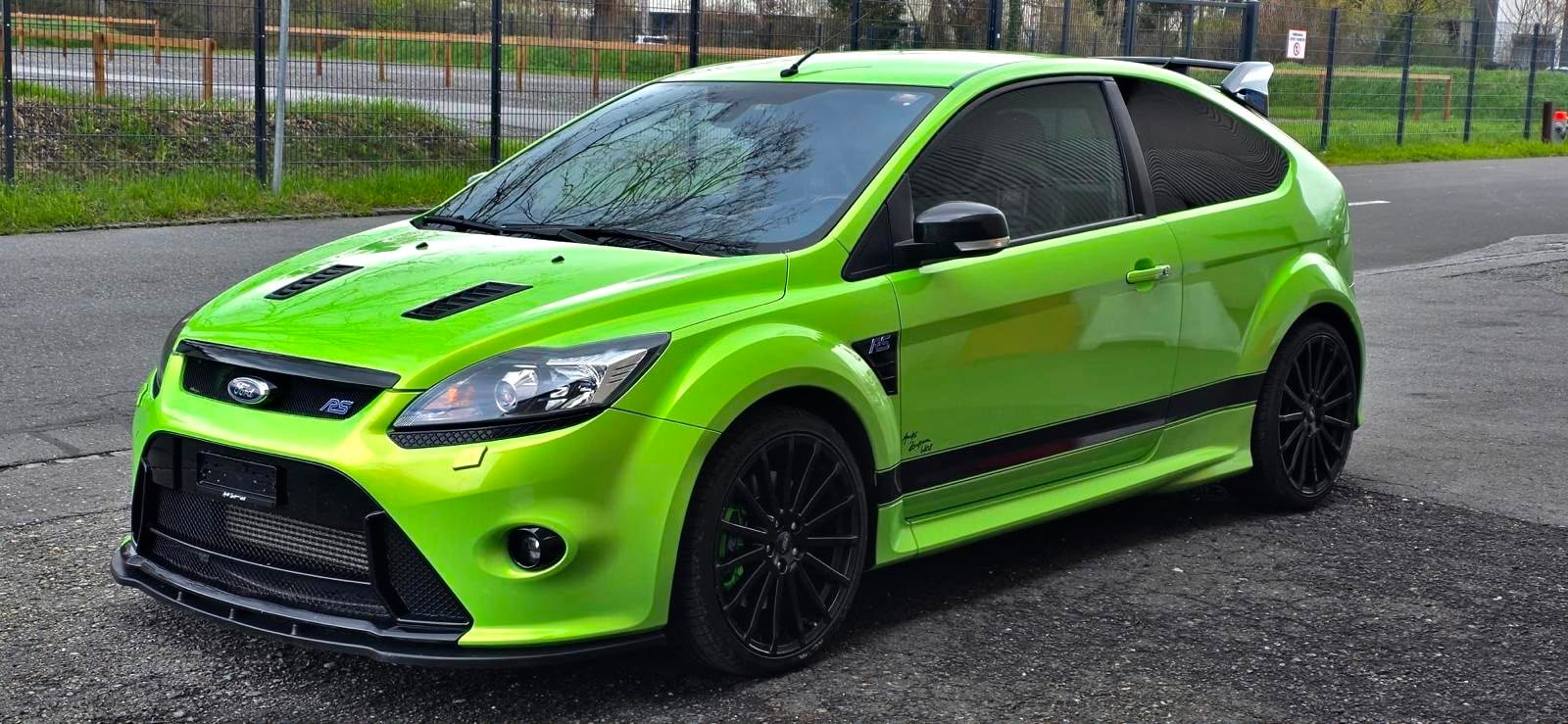FORD Focus 2.5 Turbo RS-image-2