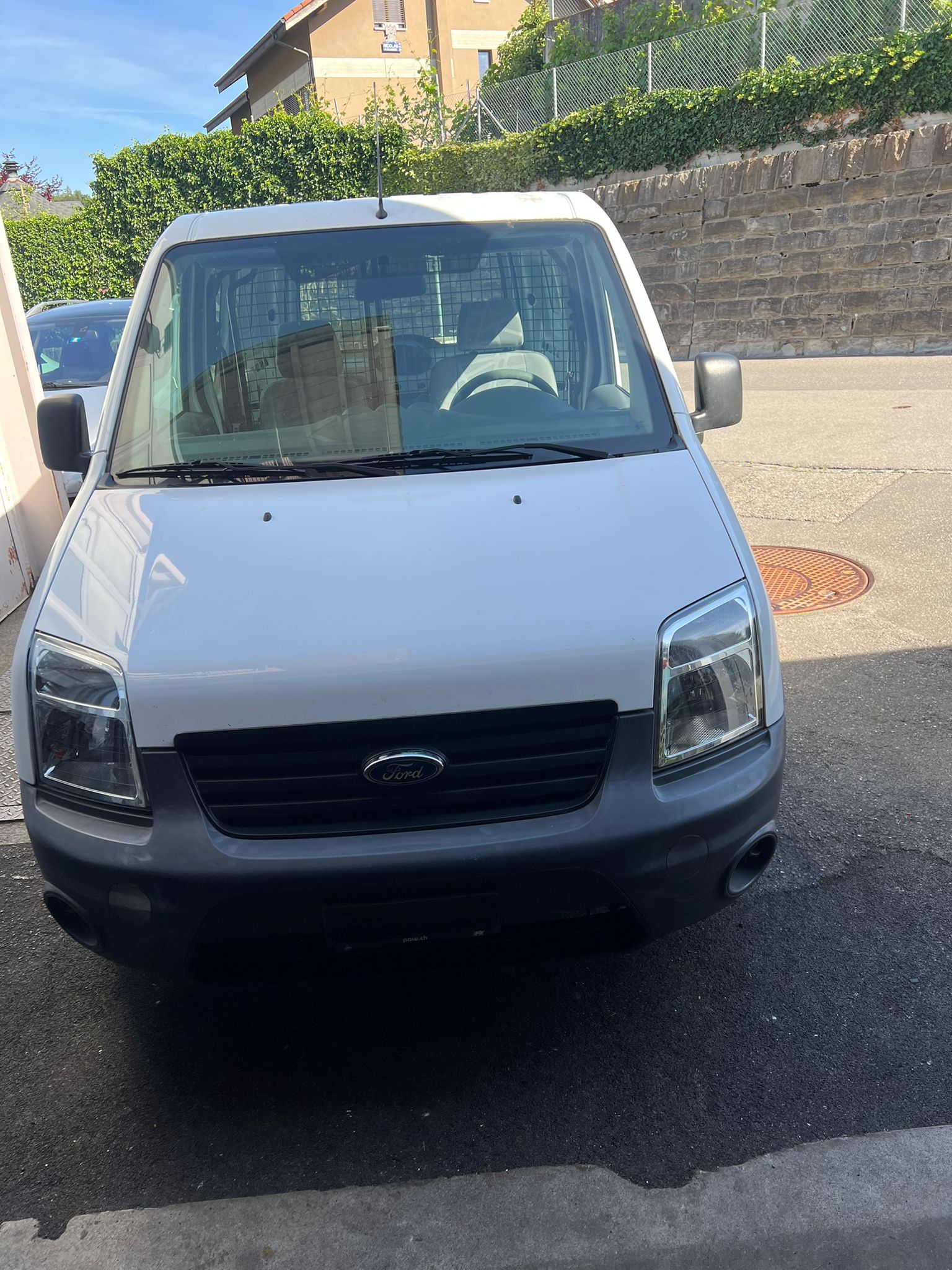 FORD COURIER-image-1