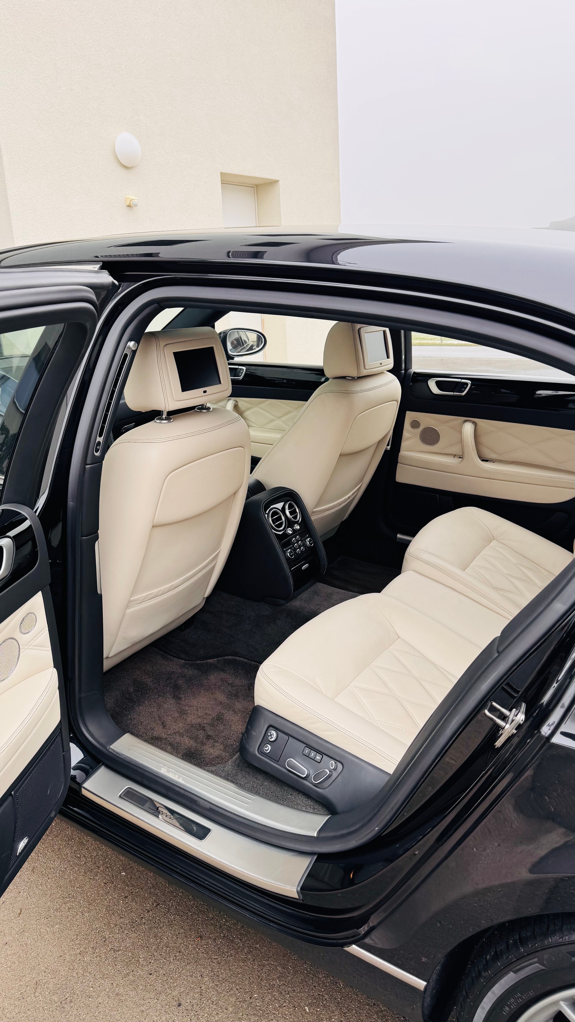 BENTLEY 6.0 V12 Speed-image-1
