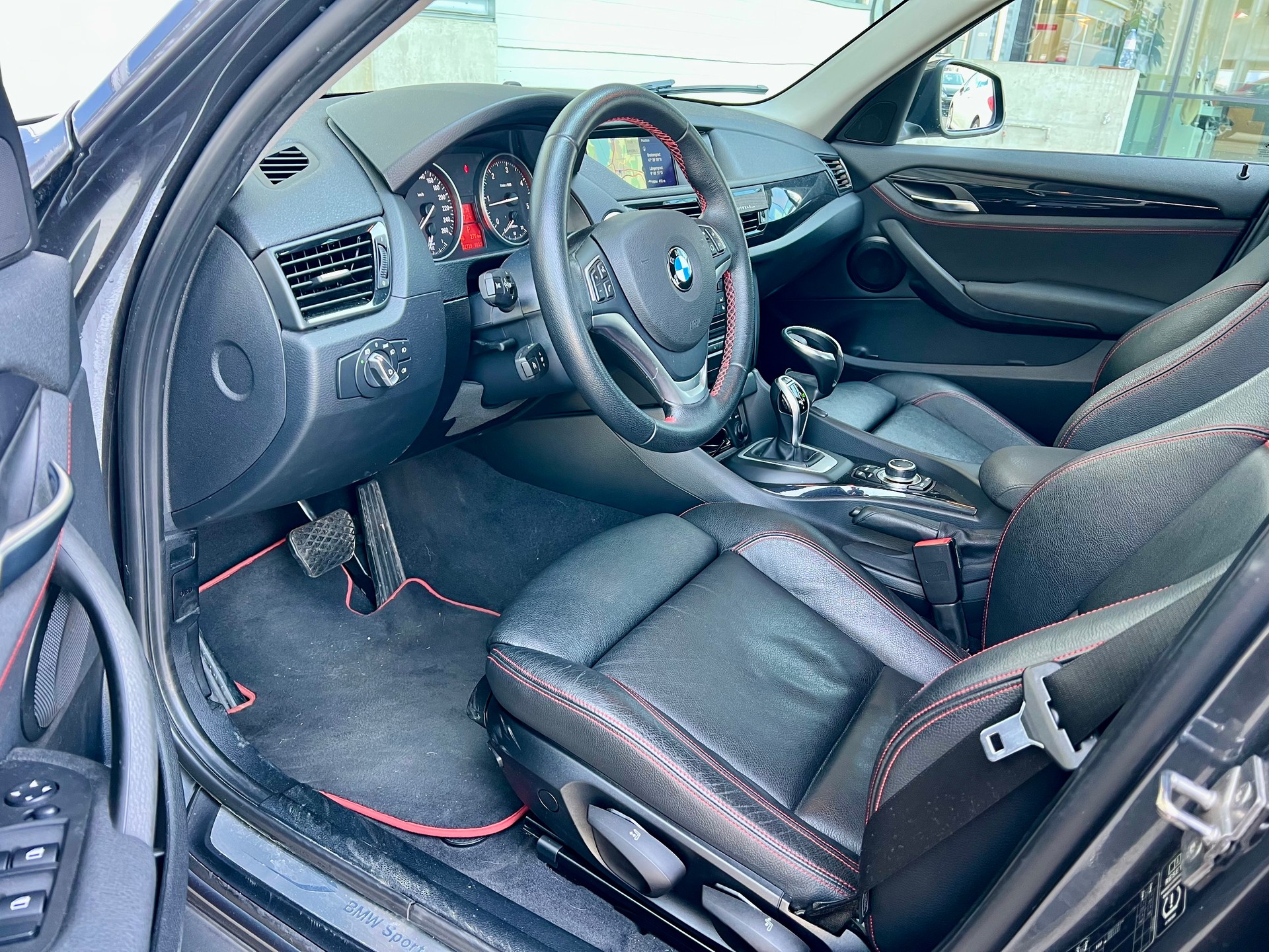 BMW X1 xDrive 25d Steptronic-image-8