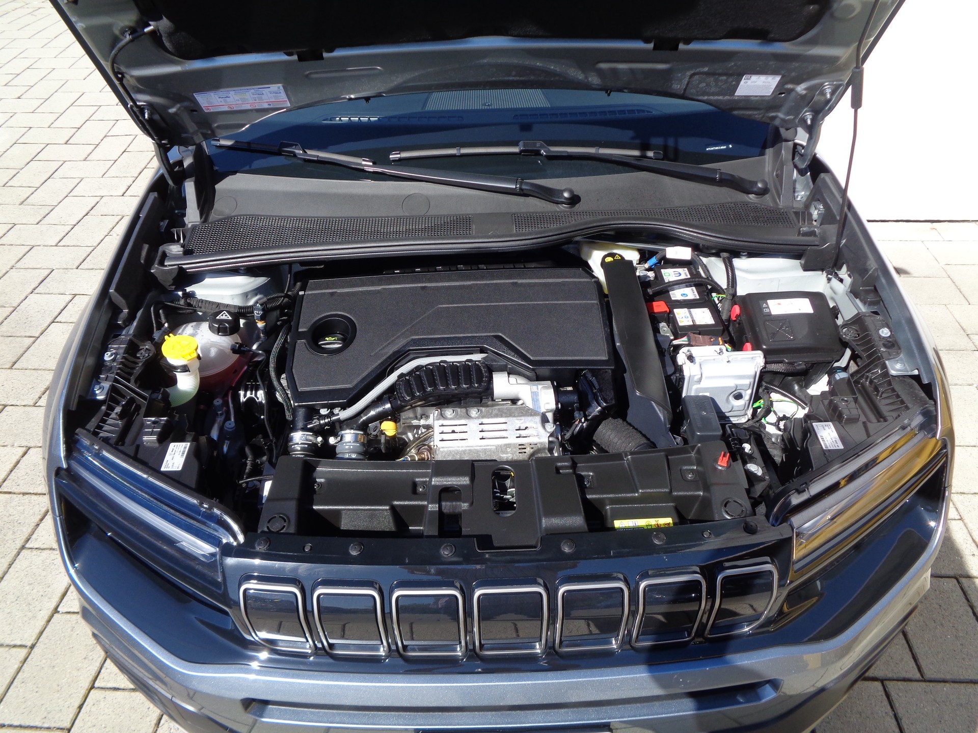 JEEP Avenger 1.2 Turbo MHEV Summit-image-20