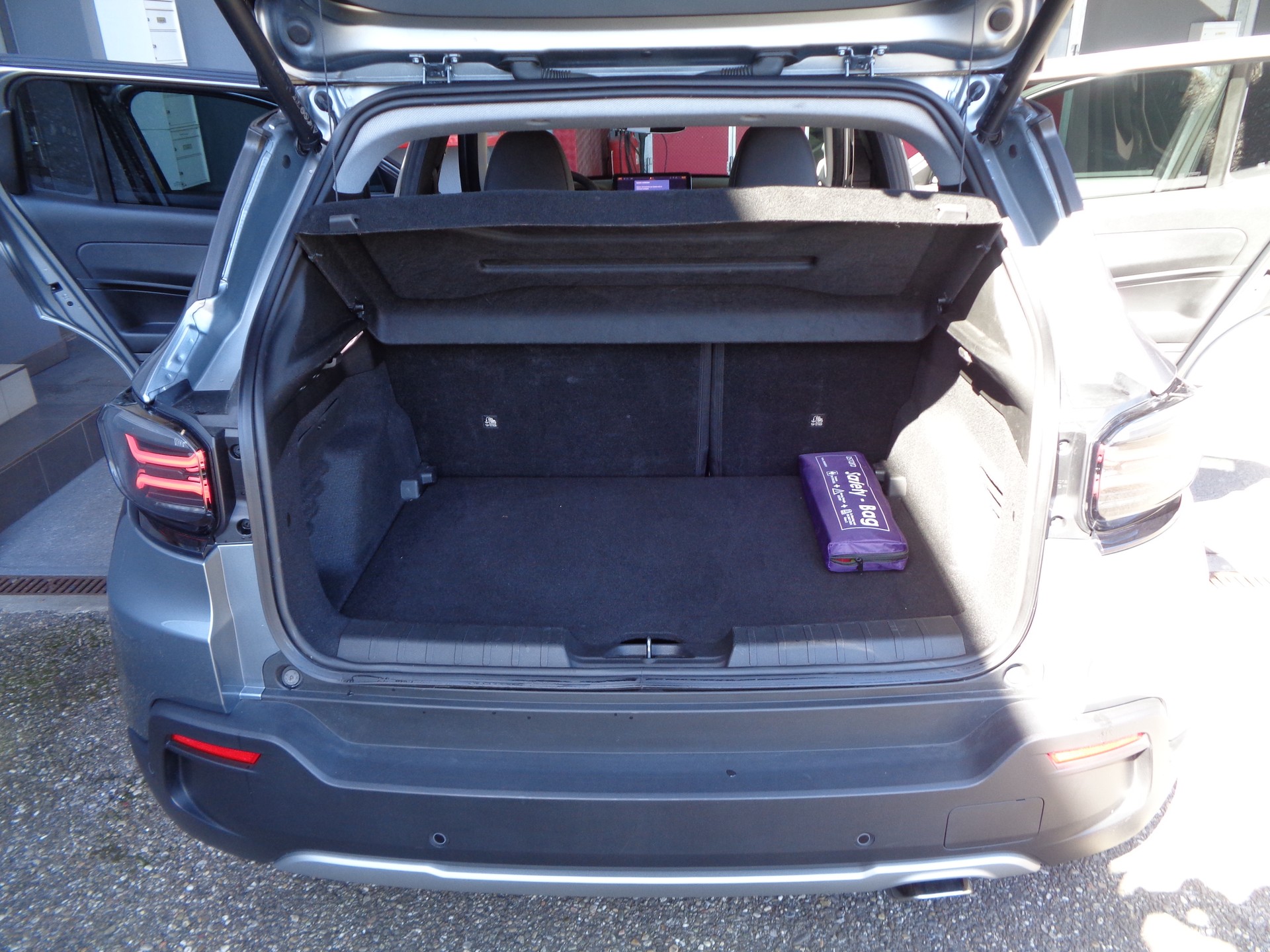 JEEP Avenger 1.2 Turbo MHEV Summit-image-19