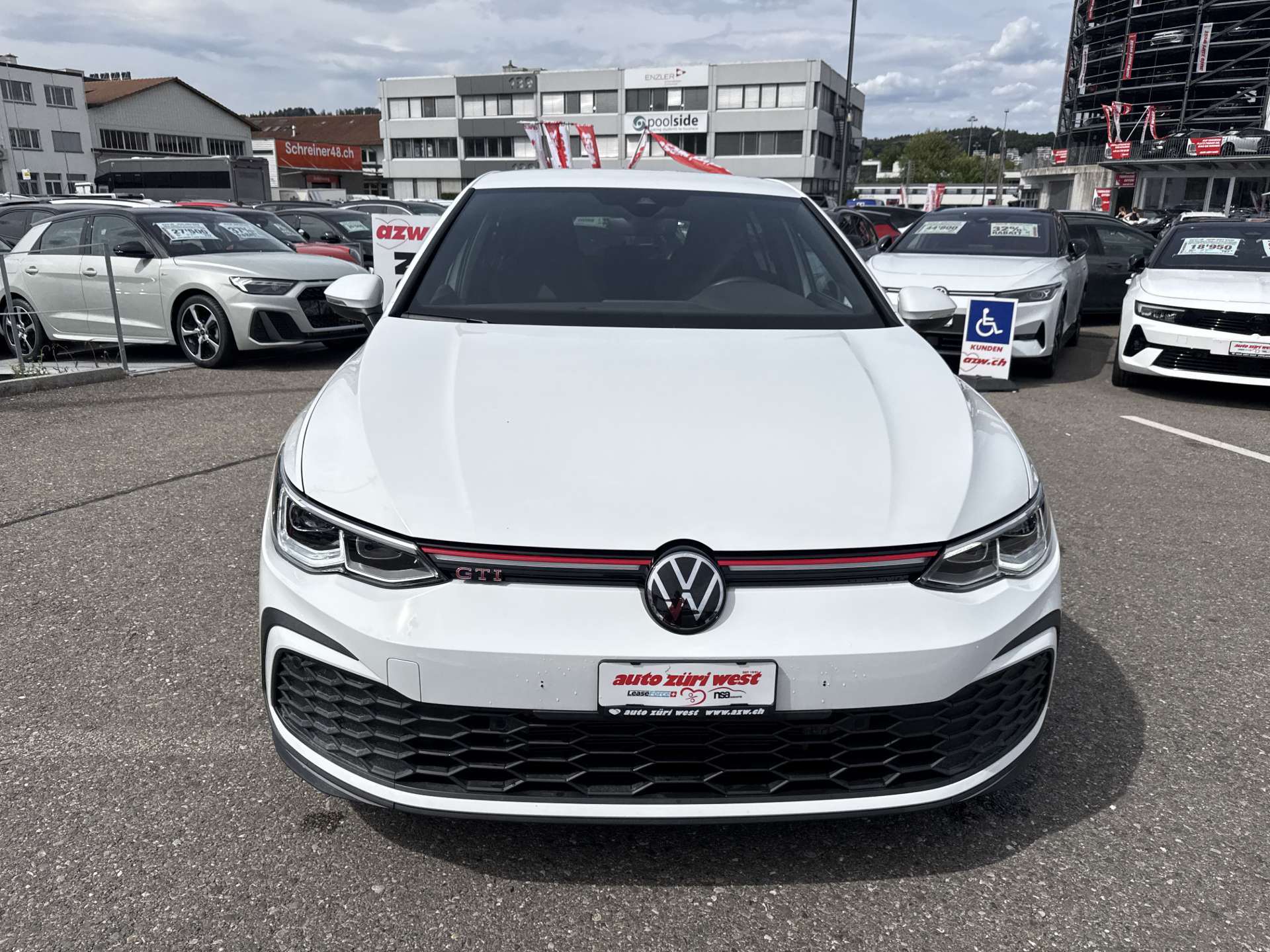VW Golf 2.0 TSi GTi DSG-Automat 245PS-image-13