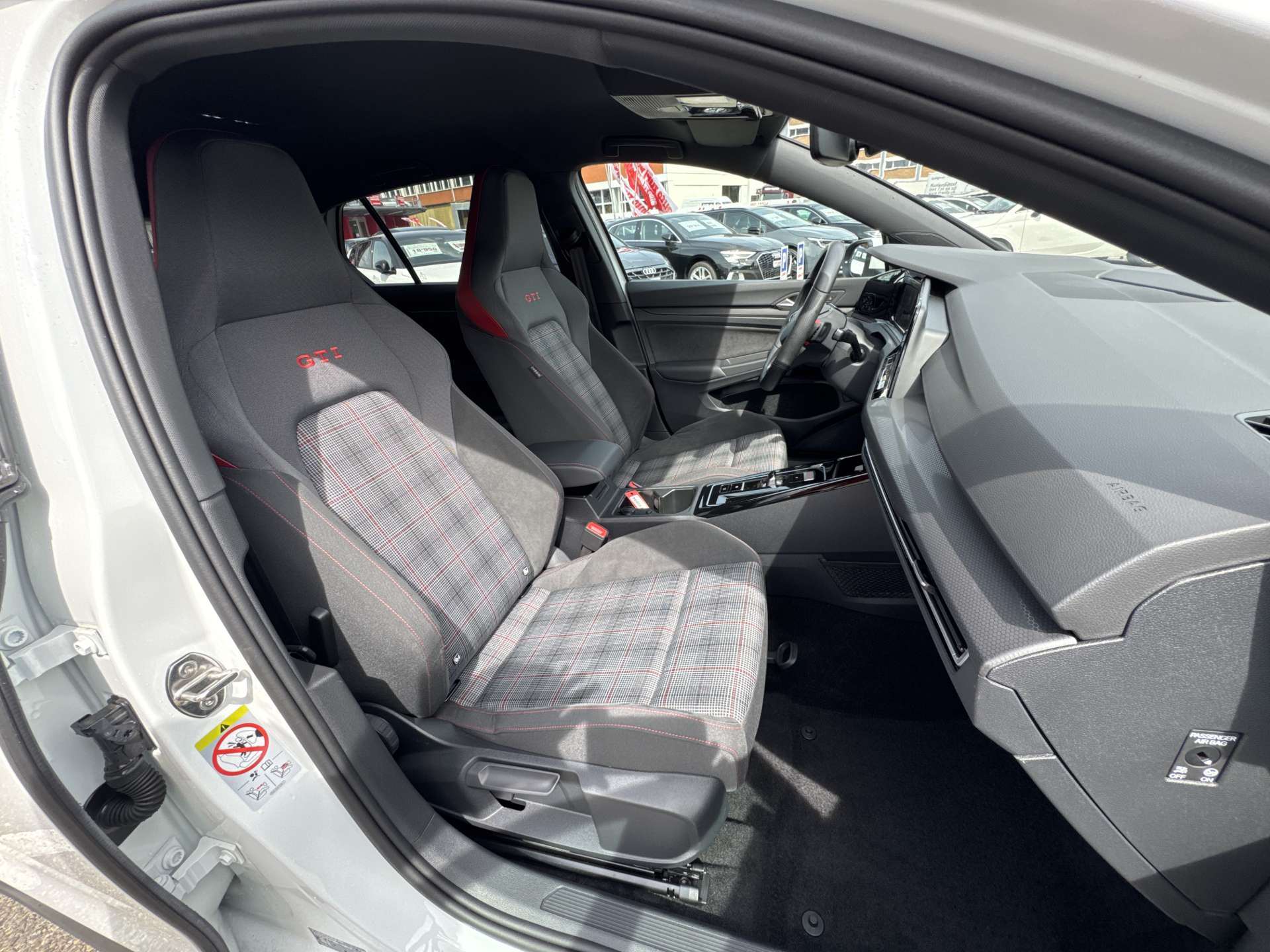 VW Golf 2.0 TSi GTi DSG-Automat 245PS-image-12