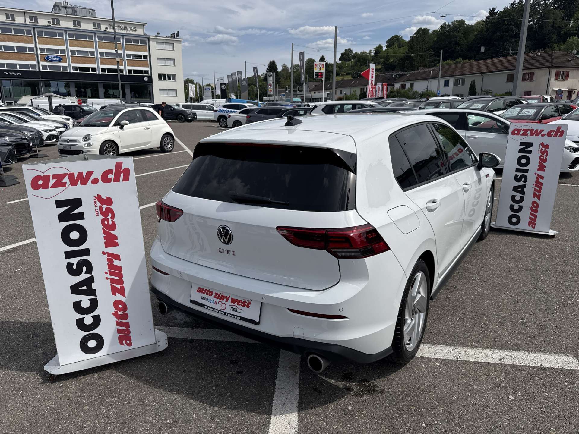 VW Golf 2.0 TSi GTi DSG-Automat 245PS-image-2