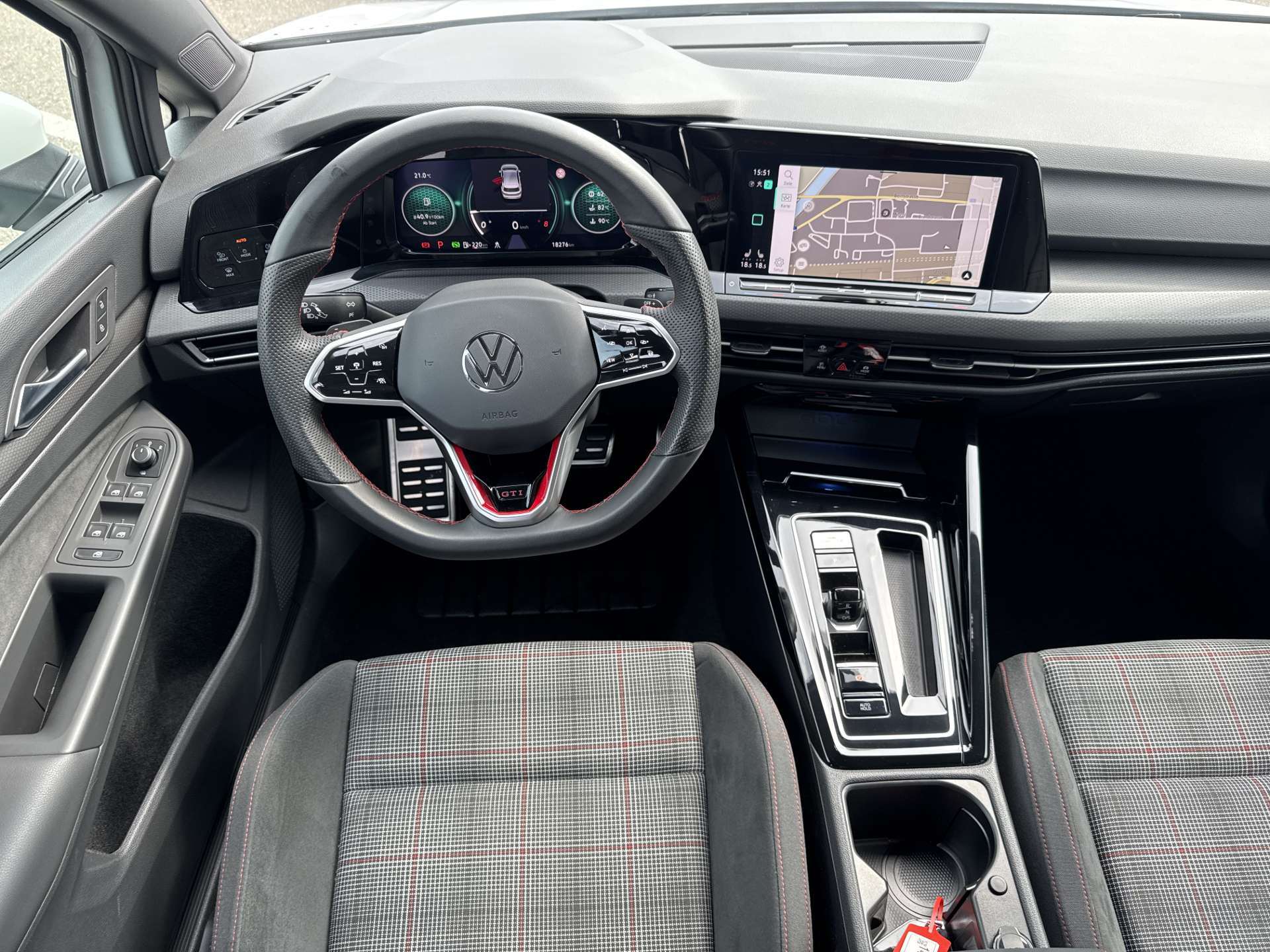 VW Golf 2.0 TSi GTi DSG-Automat 245PS-image-4