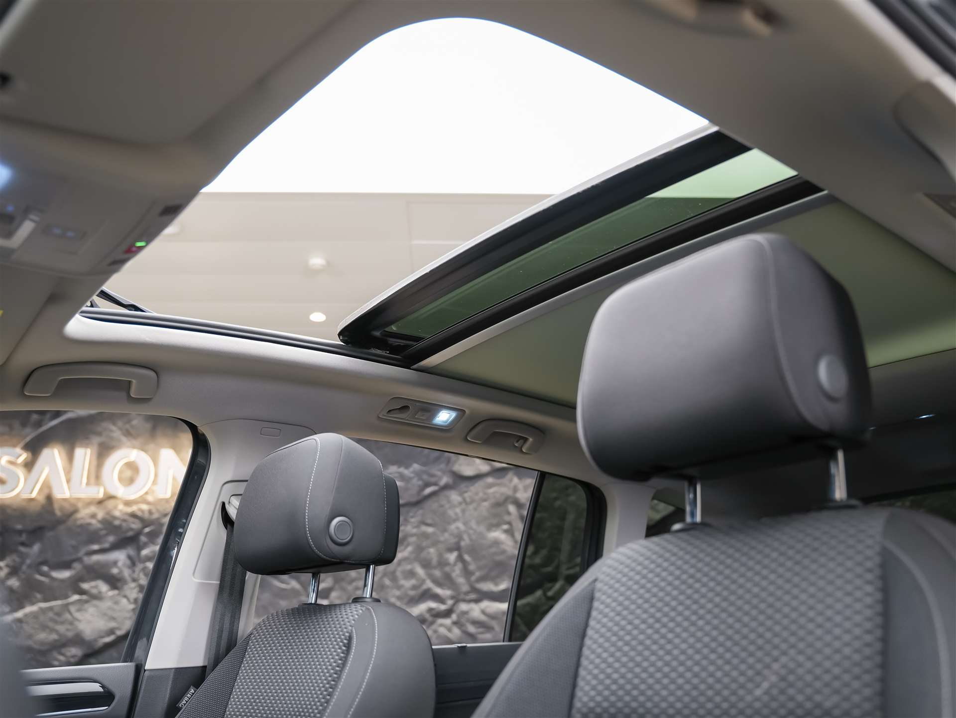 VW Touran 1.5 TSI EVO Comfortline DSG *7 Plätzer*Panorama*Dynaudio Soundsystem*Abstandsregler*-image-11