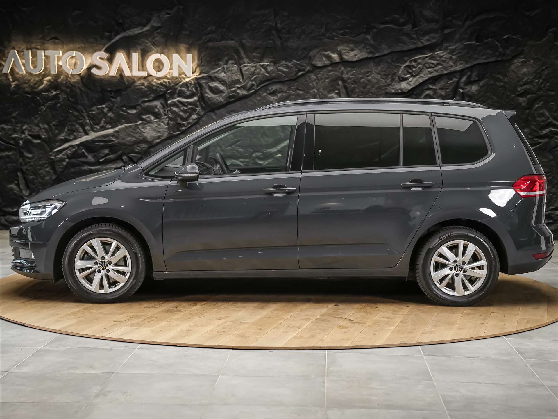 VW Touran 1.5 TSI EVO Comfortline DSG *7 Plätzer*Panorama*Dynaudio Soundsystem*Abstandsregler*-image-2