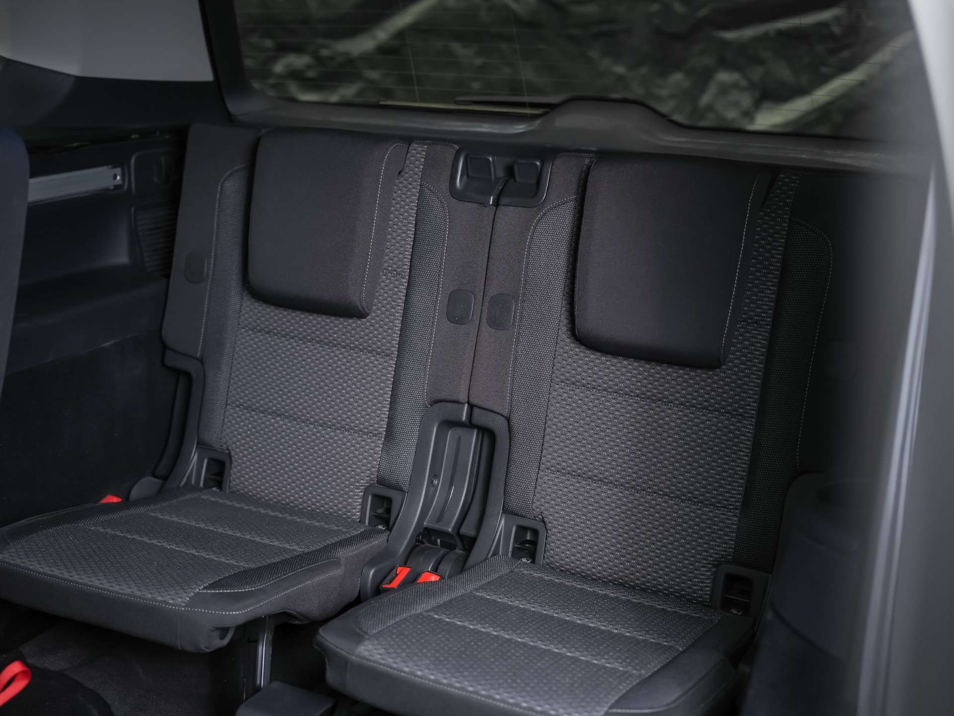 VW Touran 1.5 TSI EVO Comfortline DSG *7 Plätzer*Panorama*Dynaudio Soundsystem*Abstandsregler*-image-14
