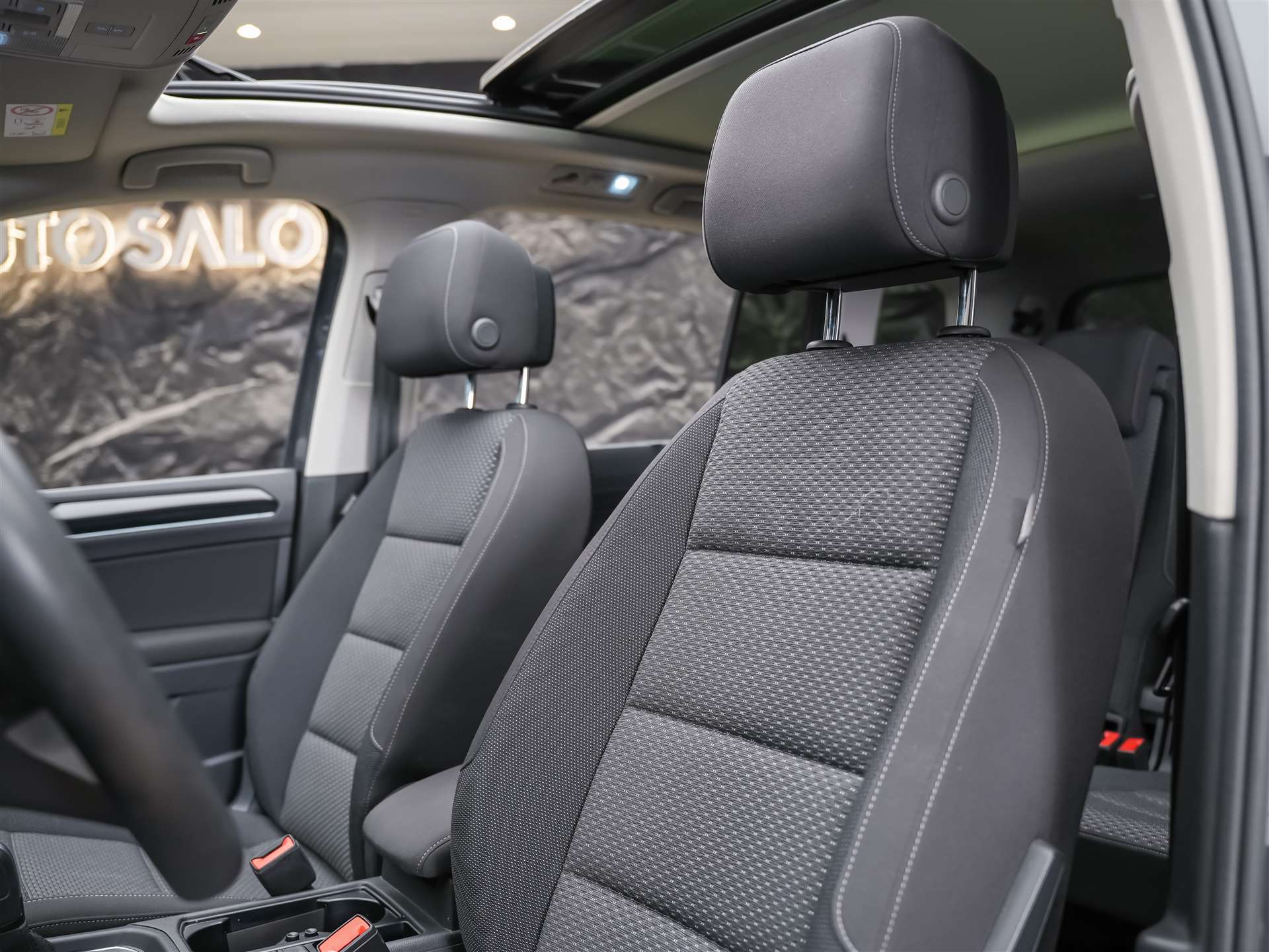 VW Touran 1.5 TSI EVO Comfortline DSG *7 Plätzer*Panorama*Dynaudio Soundsystem*Abstandsregler*-image-10