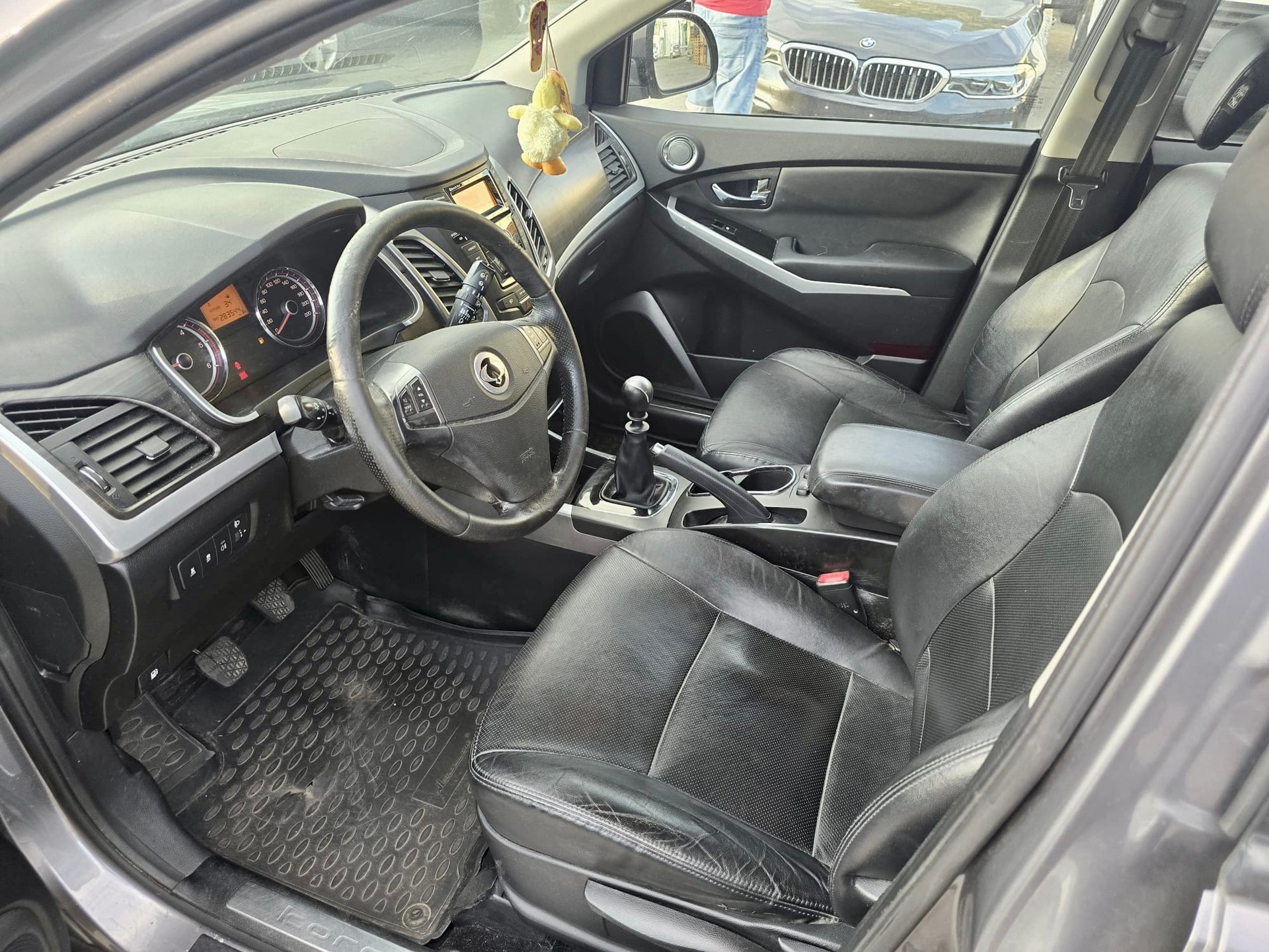 KGM-SsangYong Korando 2.0 e-XDI Quartz 4WD-image-10