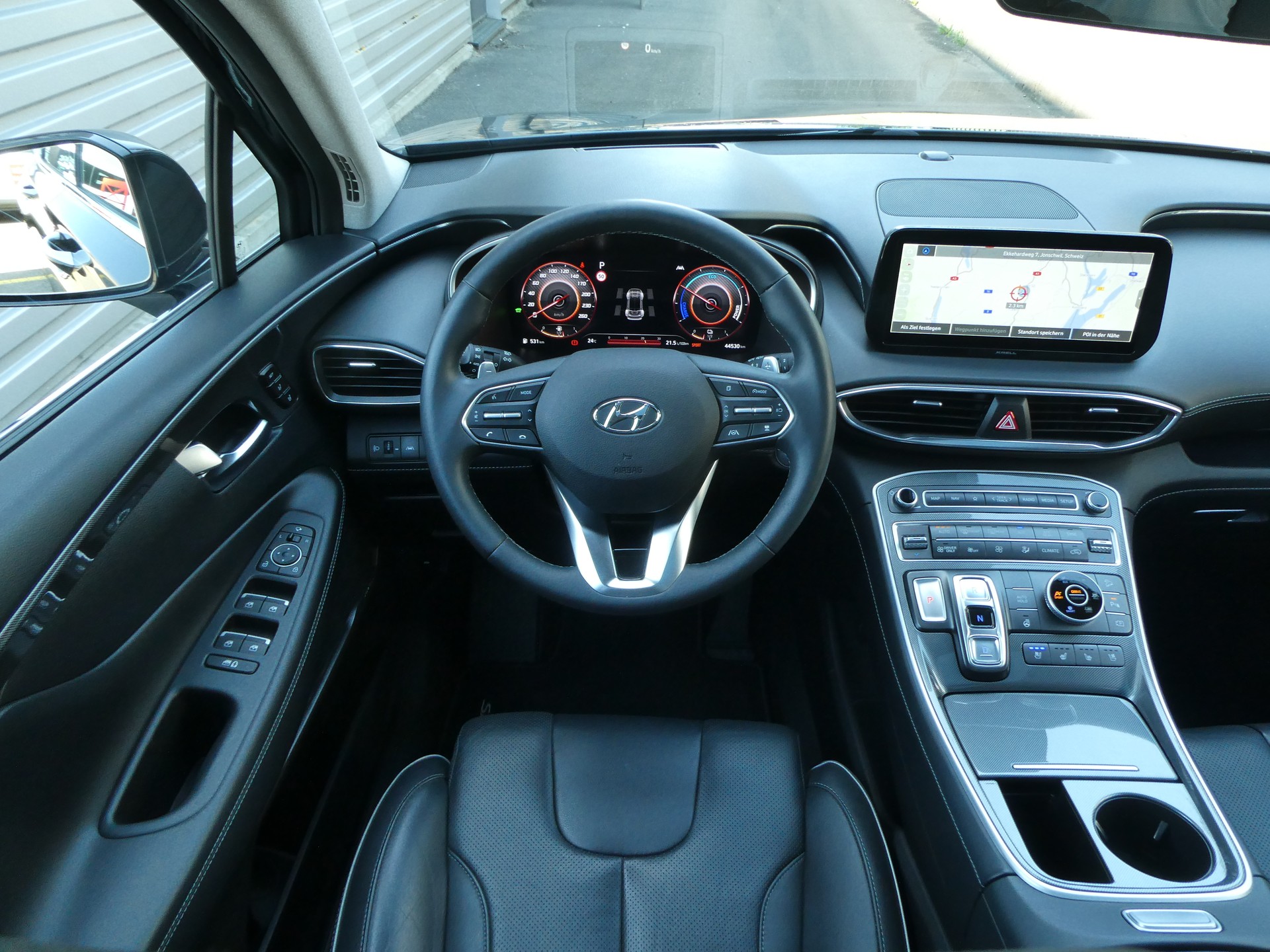HYUNDAI Santa Fe 1.6 T-GDi HEV Vertex 4WD Automatic-image-15