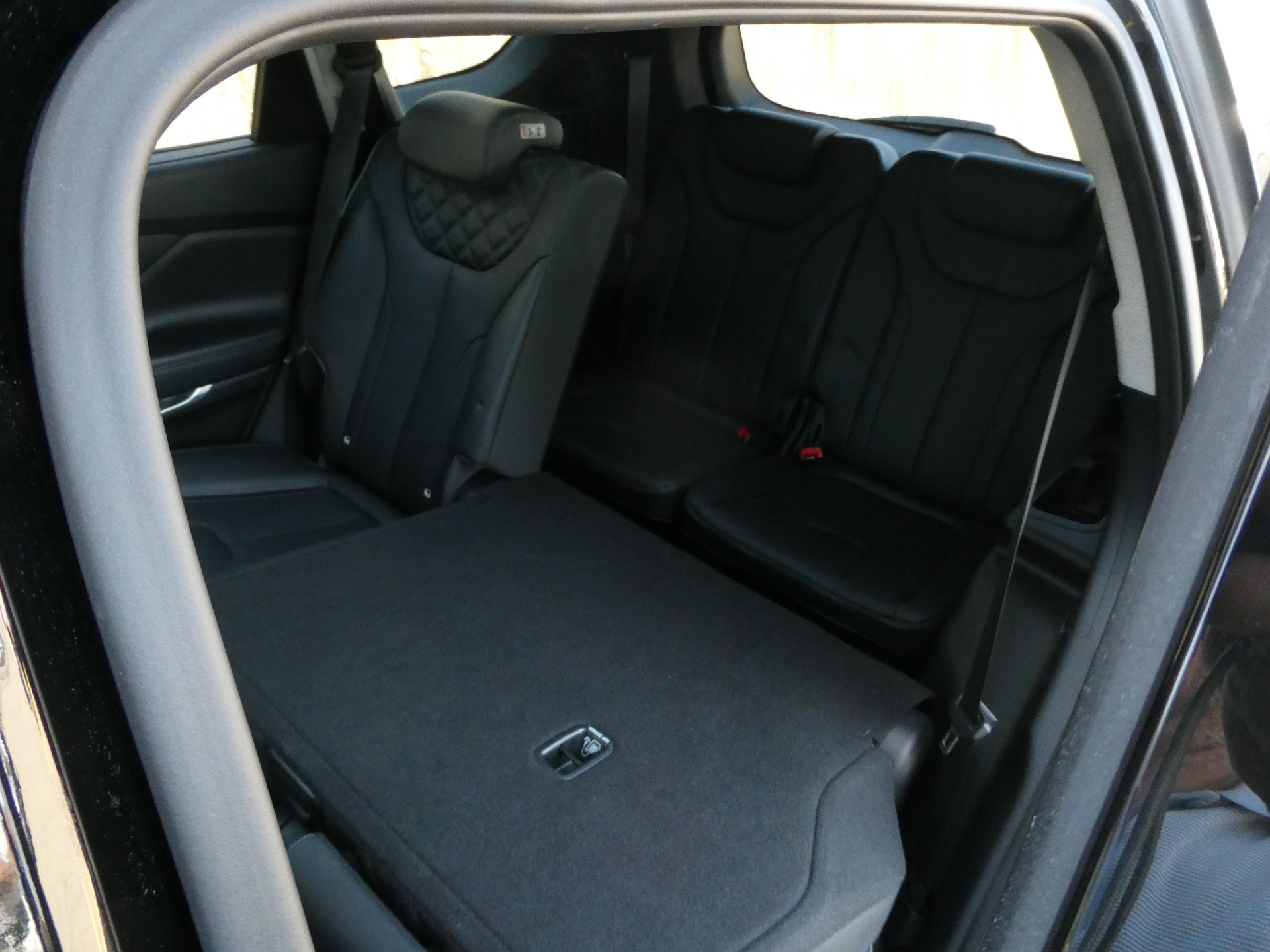 HYUNDAI Santa Fe 1.6 T-GDi HEV Vertex 4WD Automatic-image-9