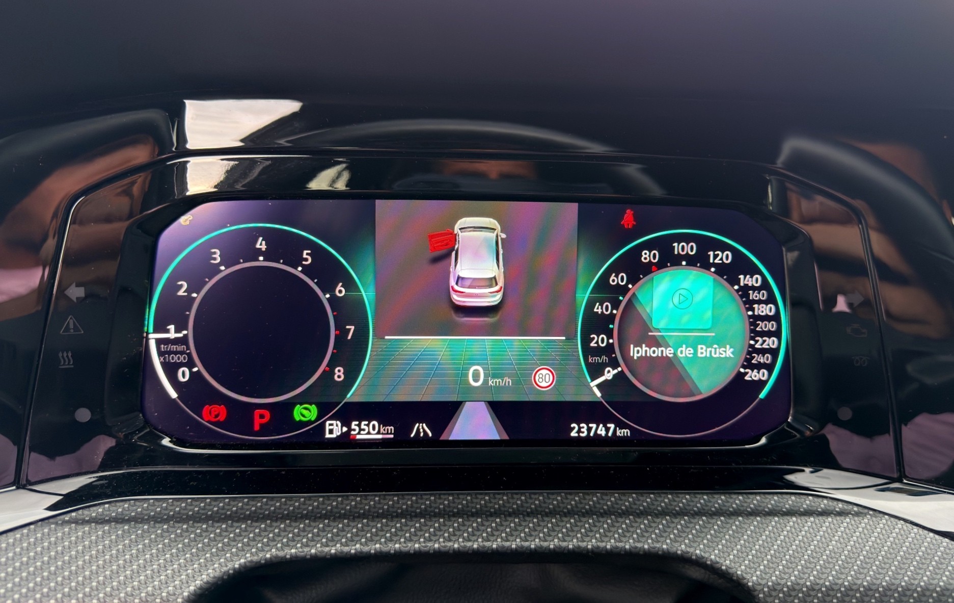 VW Golf 1.5 eTSI mHEV ACT R-Line 75 Edition DSG-image-16