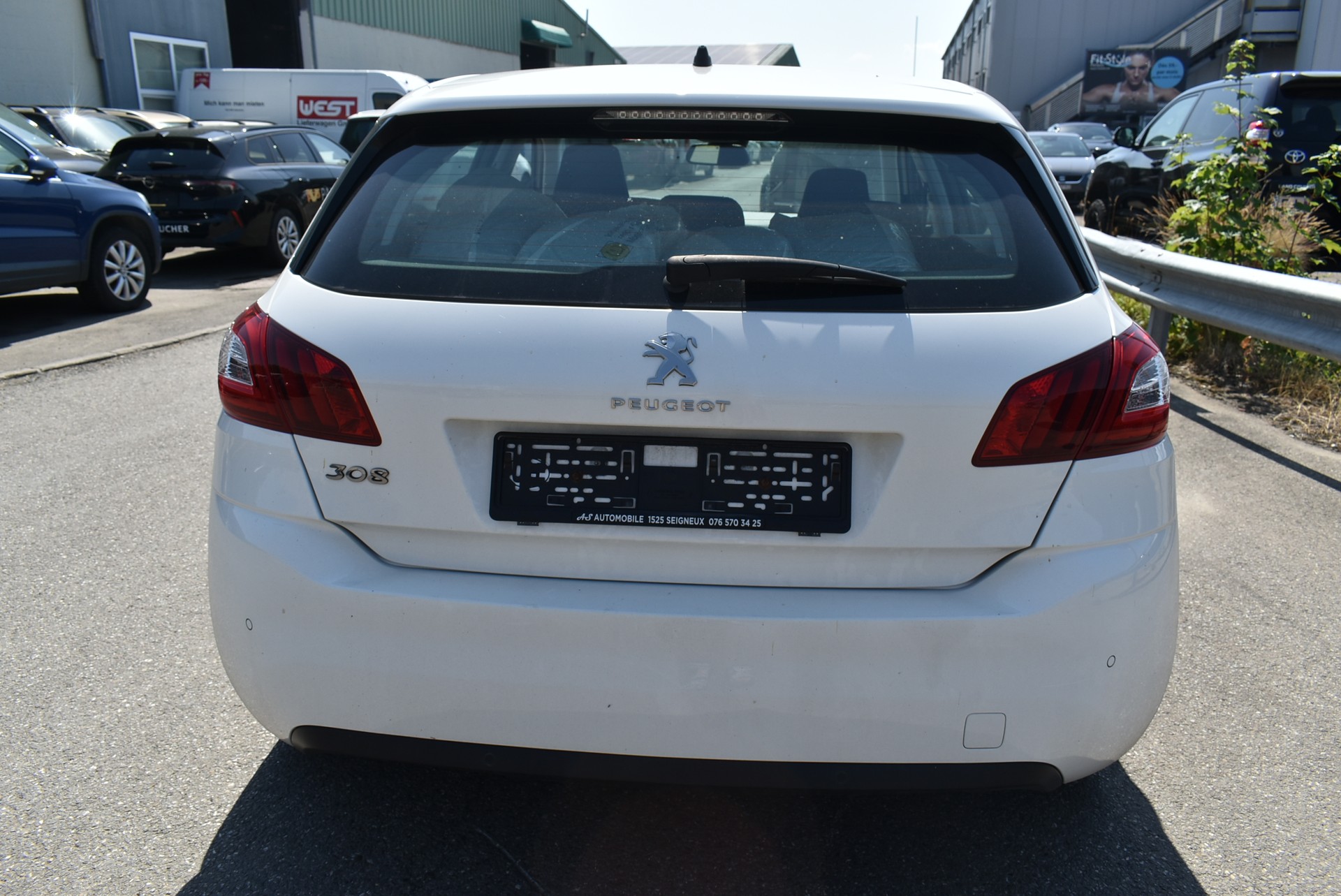 PEUGEOT 308 1.6 THP Allure-image-7