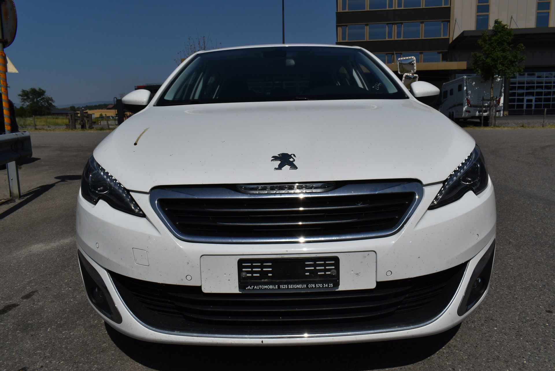 PEUGEOT 308 1.6 THP Allure-image-1