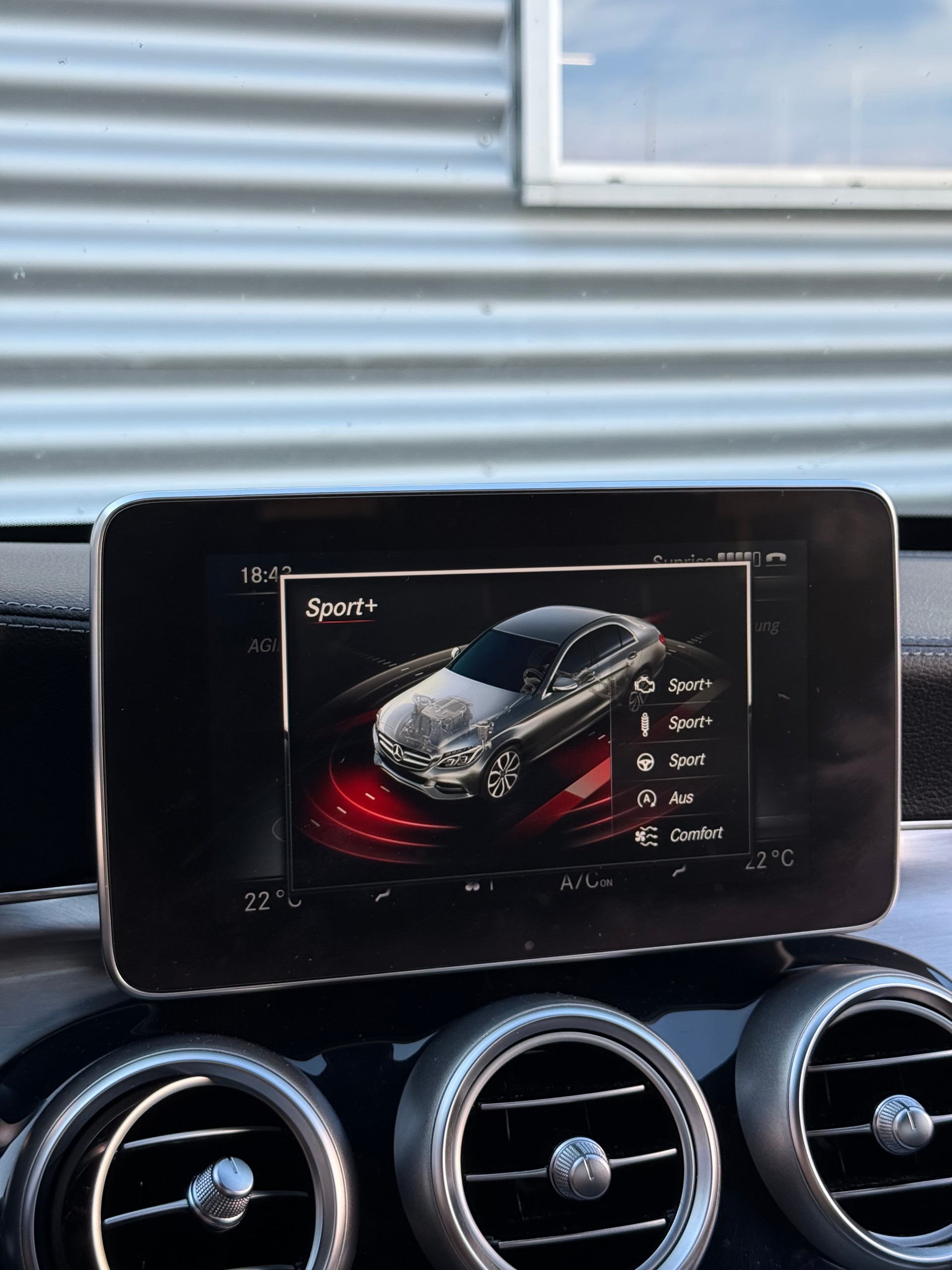 MERCEDES-BENZ C 250 BlueTEC AMG Line 4Matic 7G-Tronic-image-16