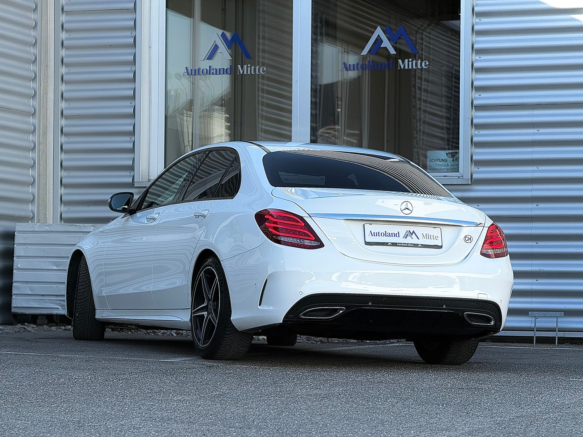 MERCEDES-BENZ C 250 BlueTEC AMG Line 4Matic 7G-Tronic-image-3