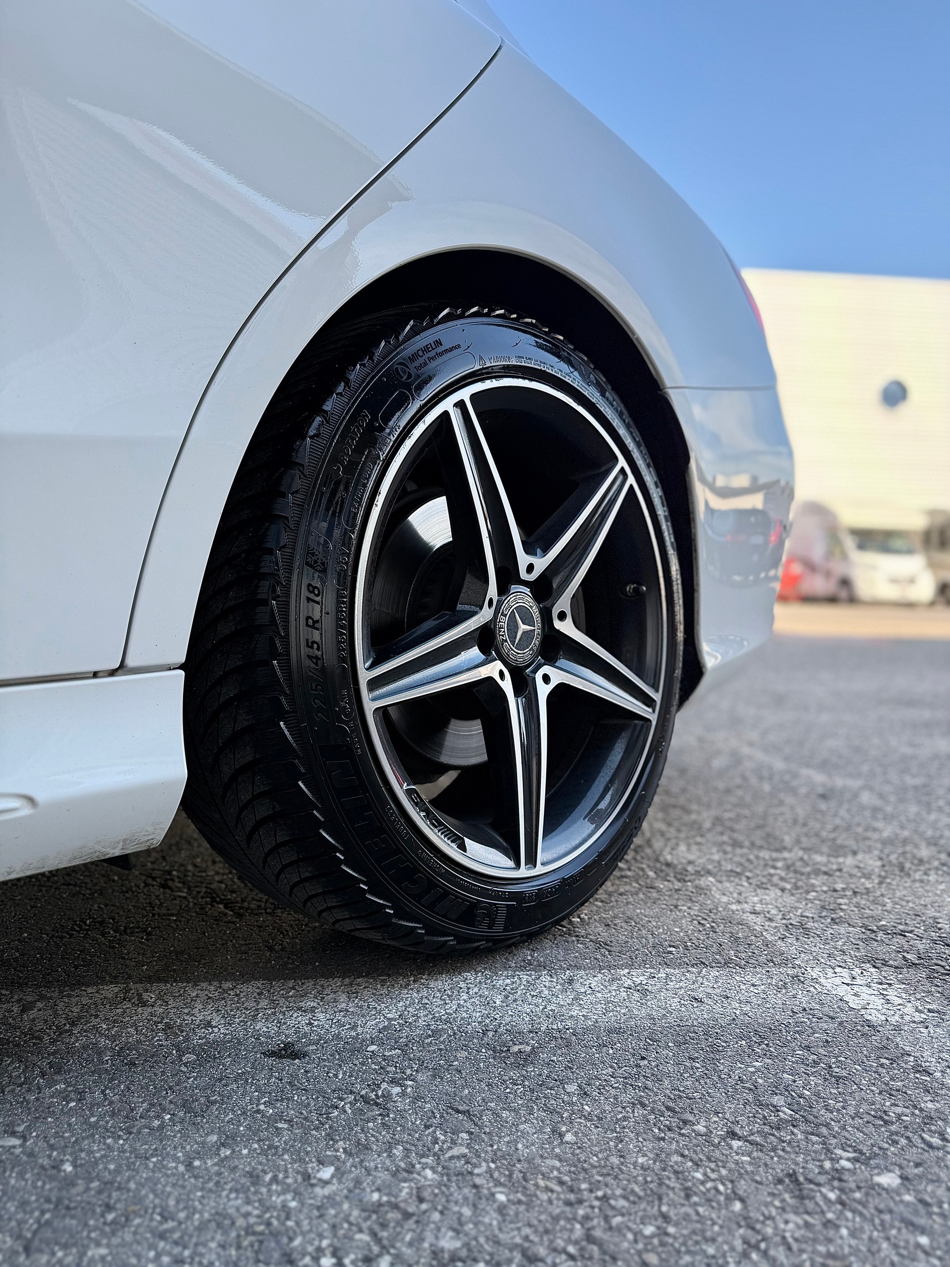 MERCEDES-BENZ C 250 BlueTEC AMG Line 4Matic 7G-Tronic-image-4