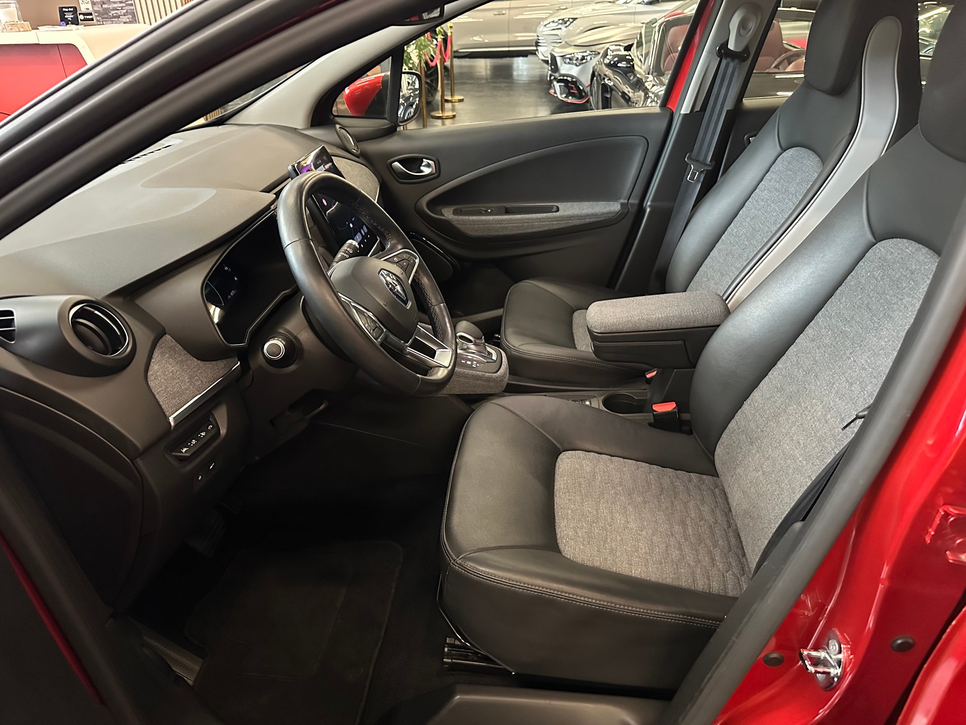 RENAULT Zoe Intens R135 (incl. Batterie)-image-9