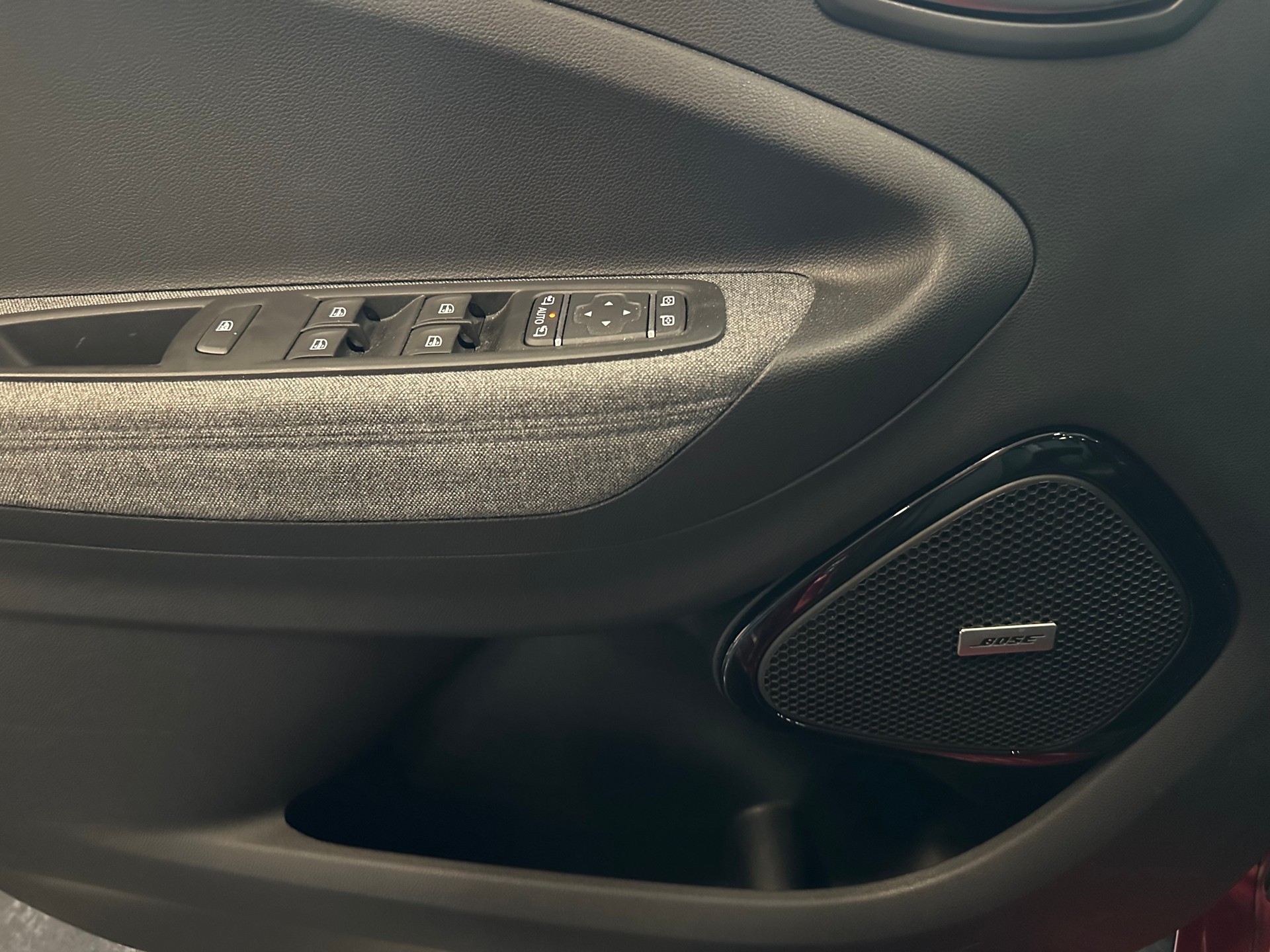 RENAULT Zoe Intens R135 (incl. Batterie)-image-15