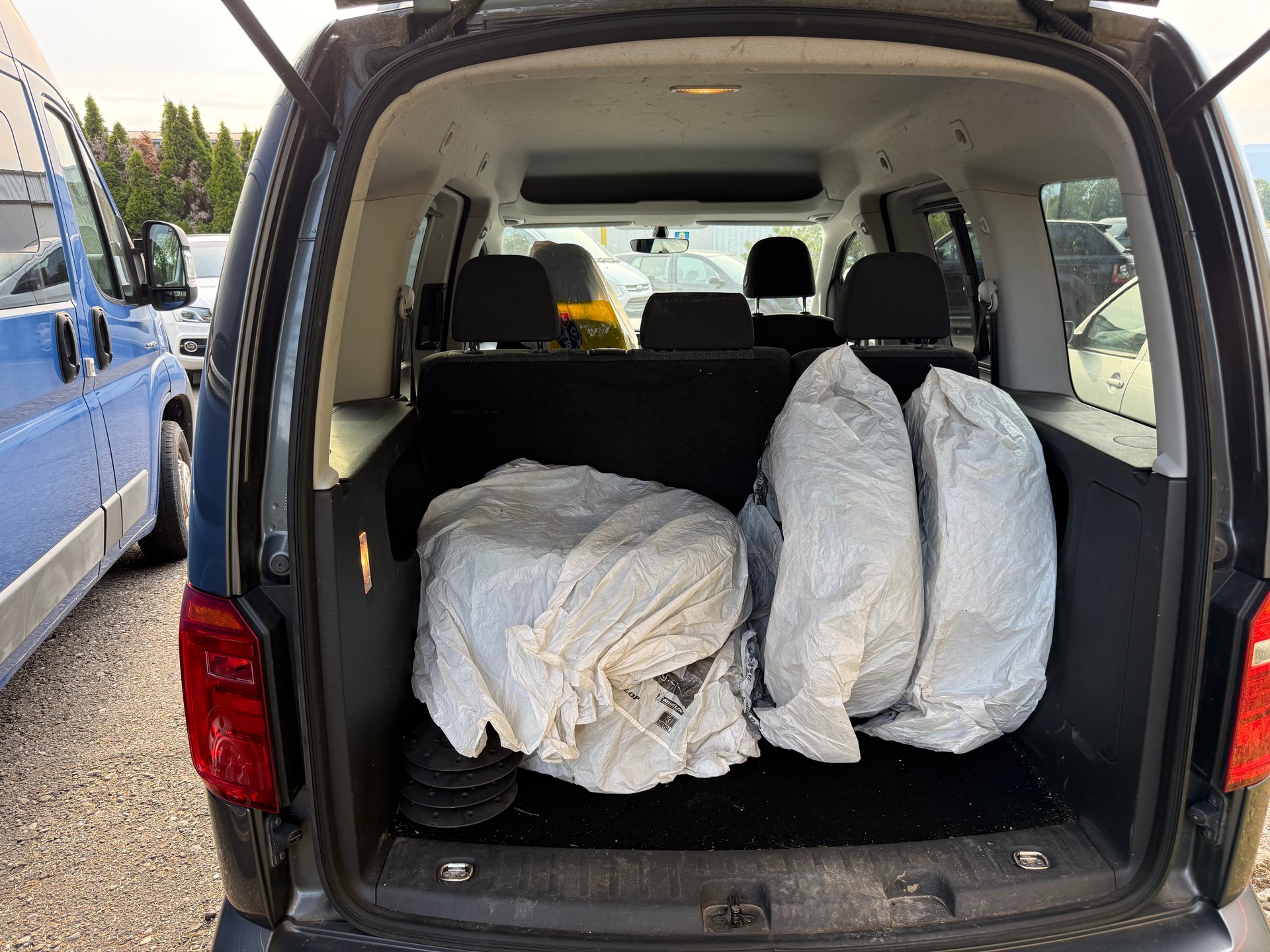 VW Caddy 1.2 TSI Family Beach-image-6