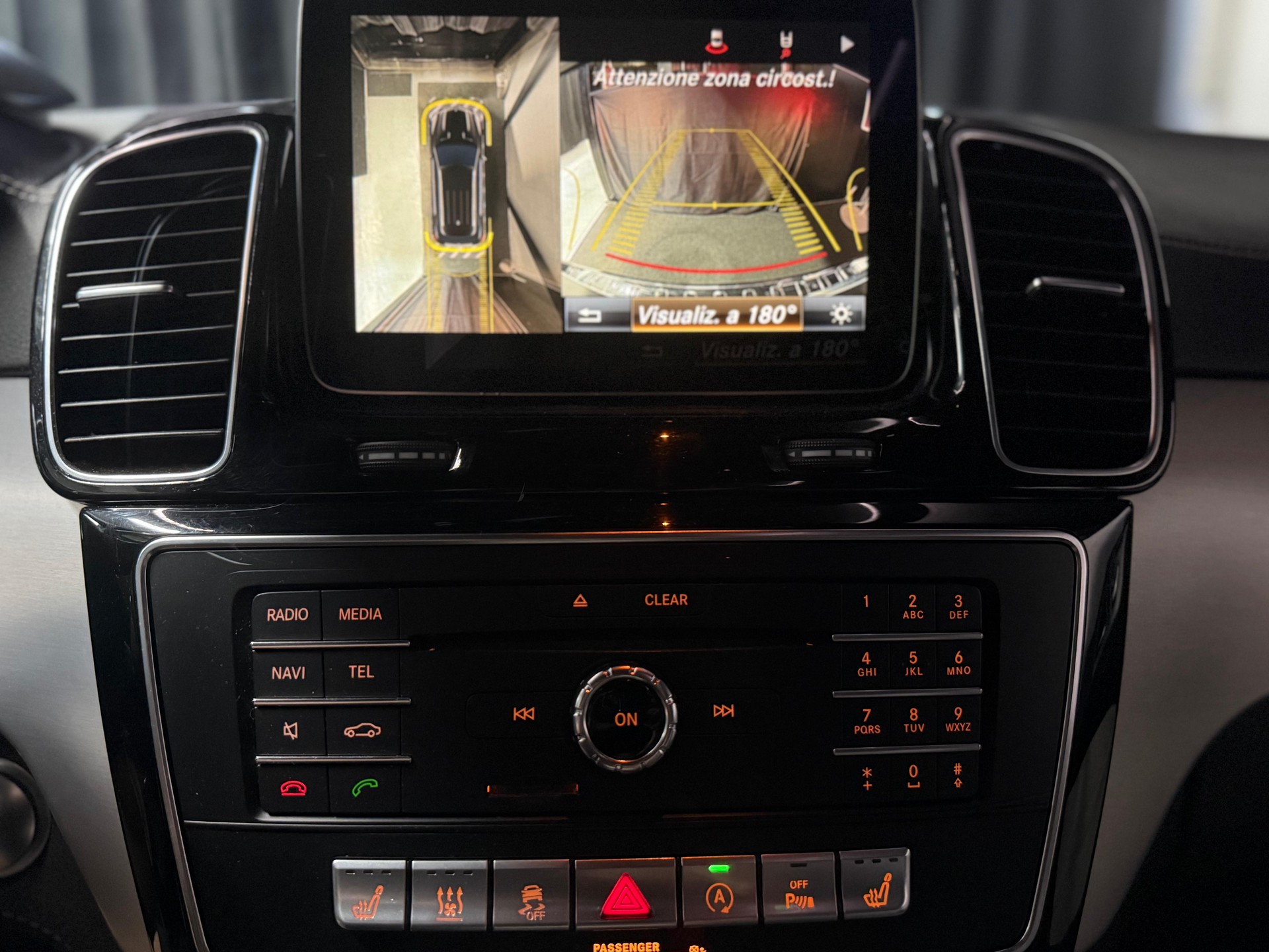 MERCEDES-BENZ GLE 350 d AMG V C . 4Matic 9G-Tronic / Vollauslastung / 8 Alufelgen / Panoramadach / Harman-Kardon / Etc..-image-11