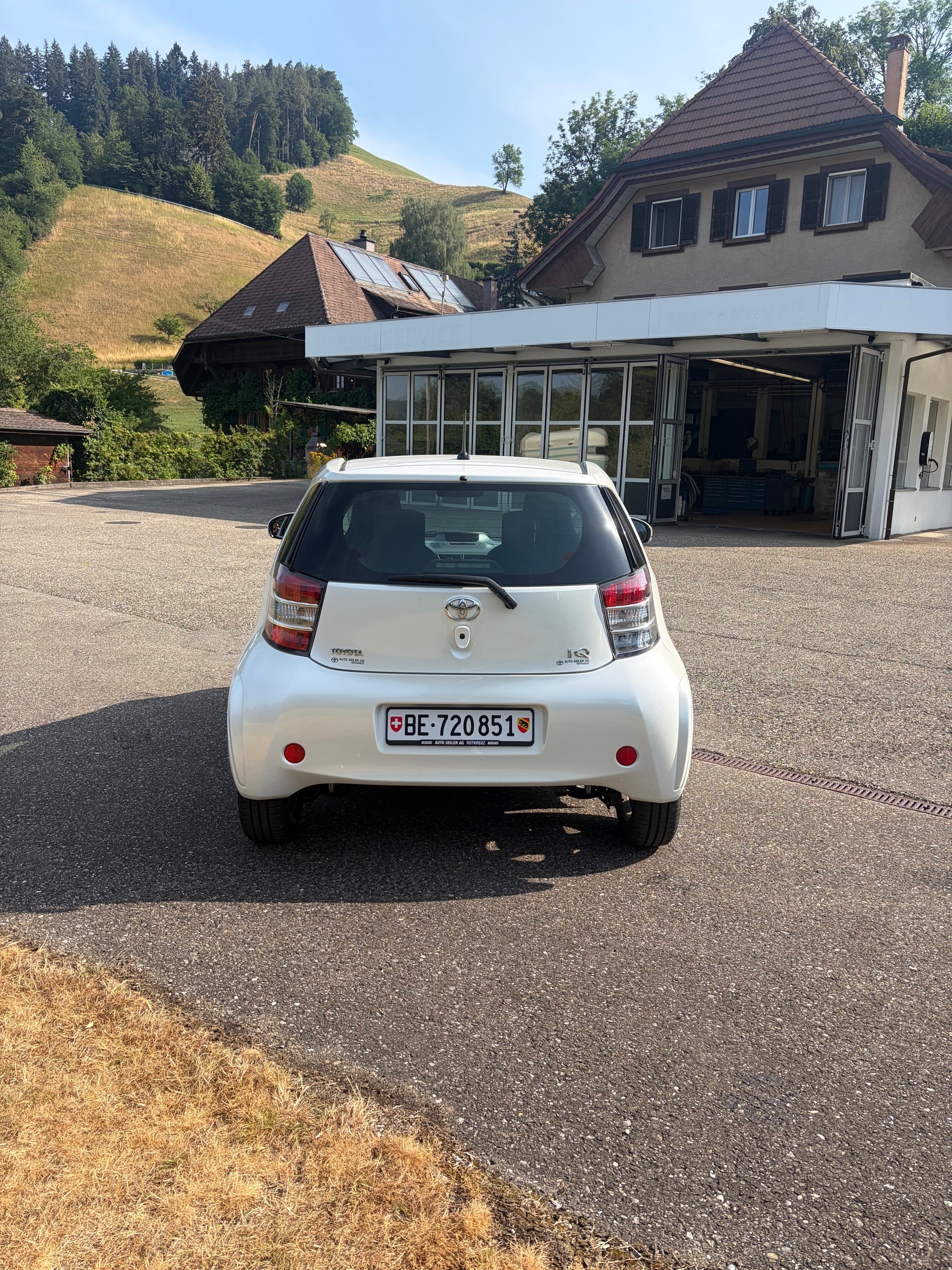 TOYOTA iQ2 1.0 VVT-i-showroom-element-3