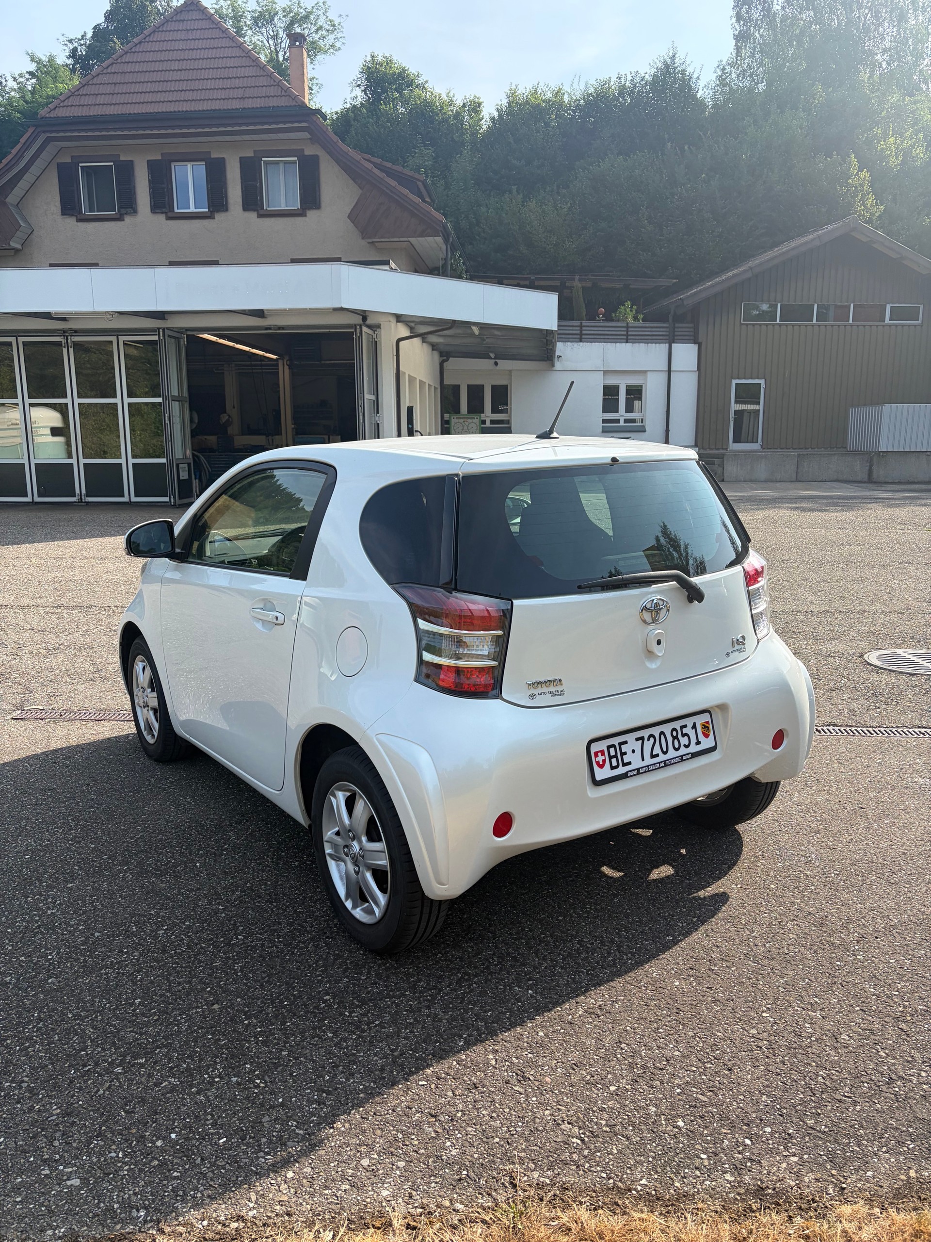 TOYOTA iQ2 1.0 VVT-i-showroom-element-2