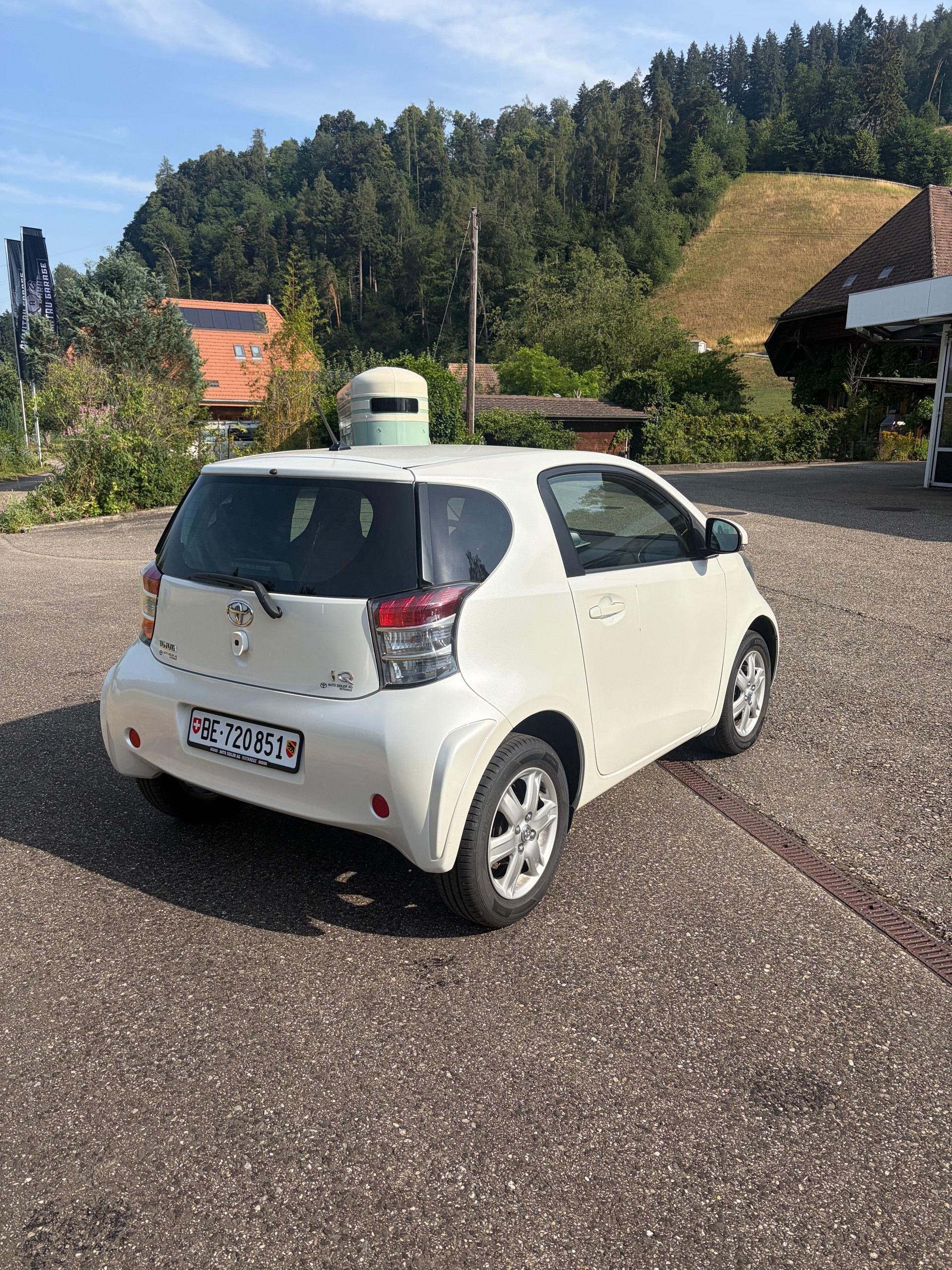 TOYOTA iQ2 1.0 VVT-i-image-4