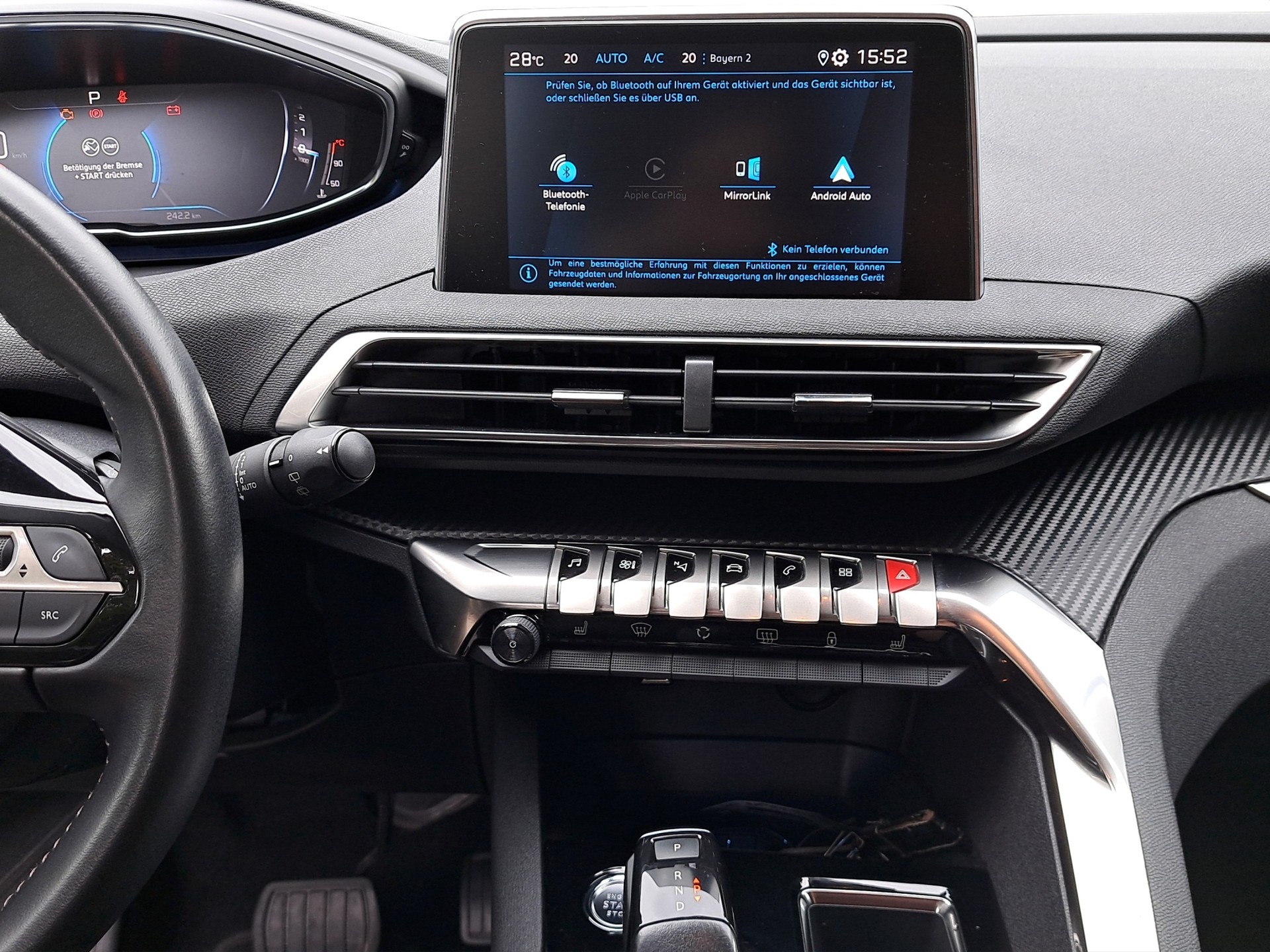 PEUGEOT 3008 1.2 PureTech Active Pack EAT8 *Carplay*-image-8
