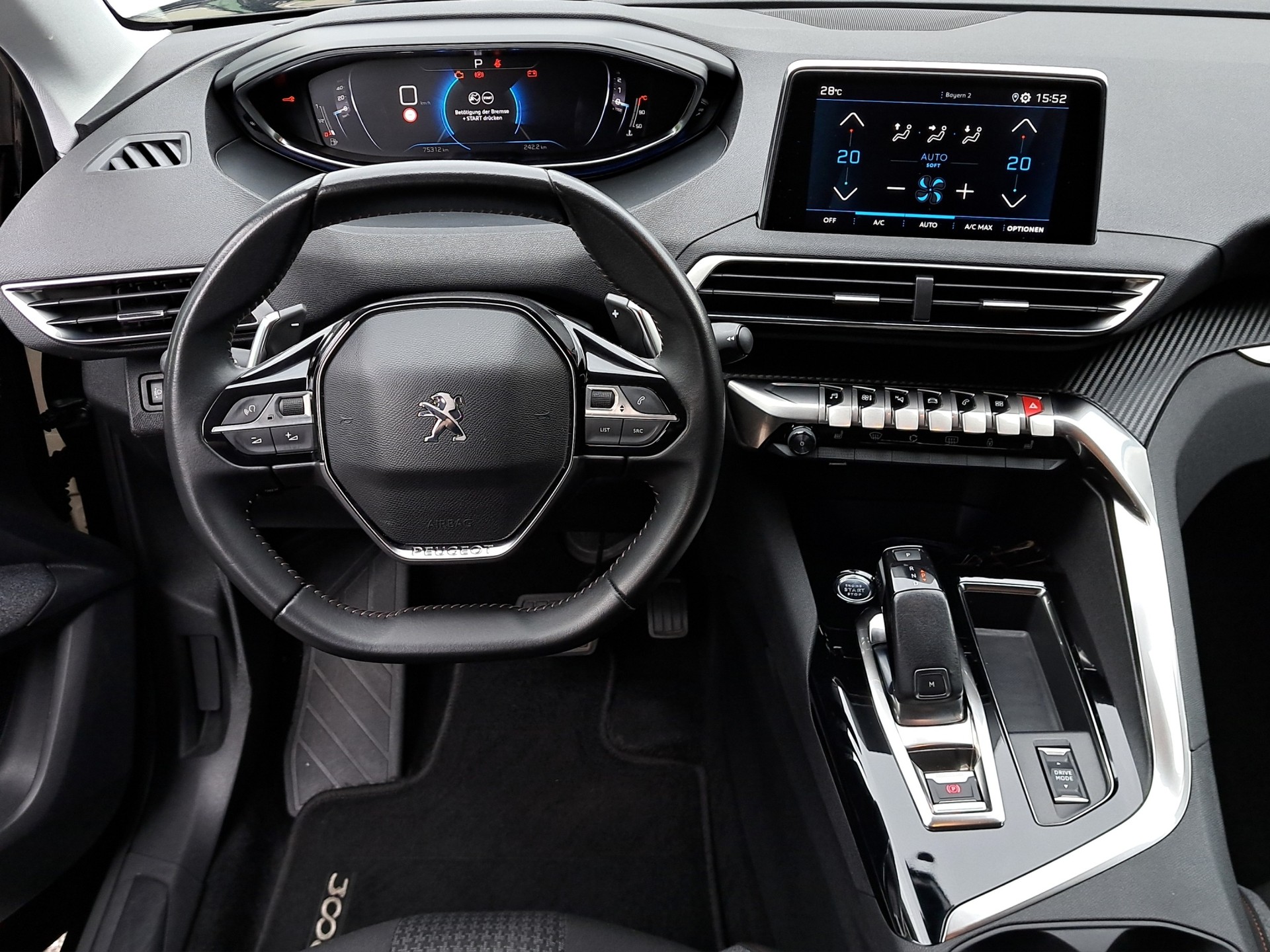 PEUGEOT 3008 1.2 PureTech Active Pack EAT8 *Carplay*-image-7