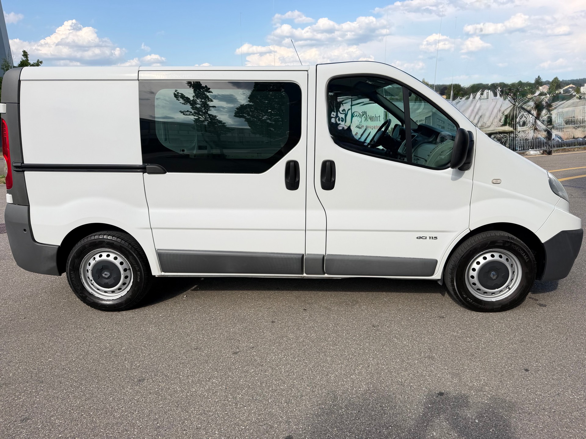 RENAULT Trafic 2.0 dCi 115 2.9t L1H1-image-20