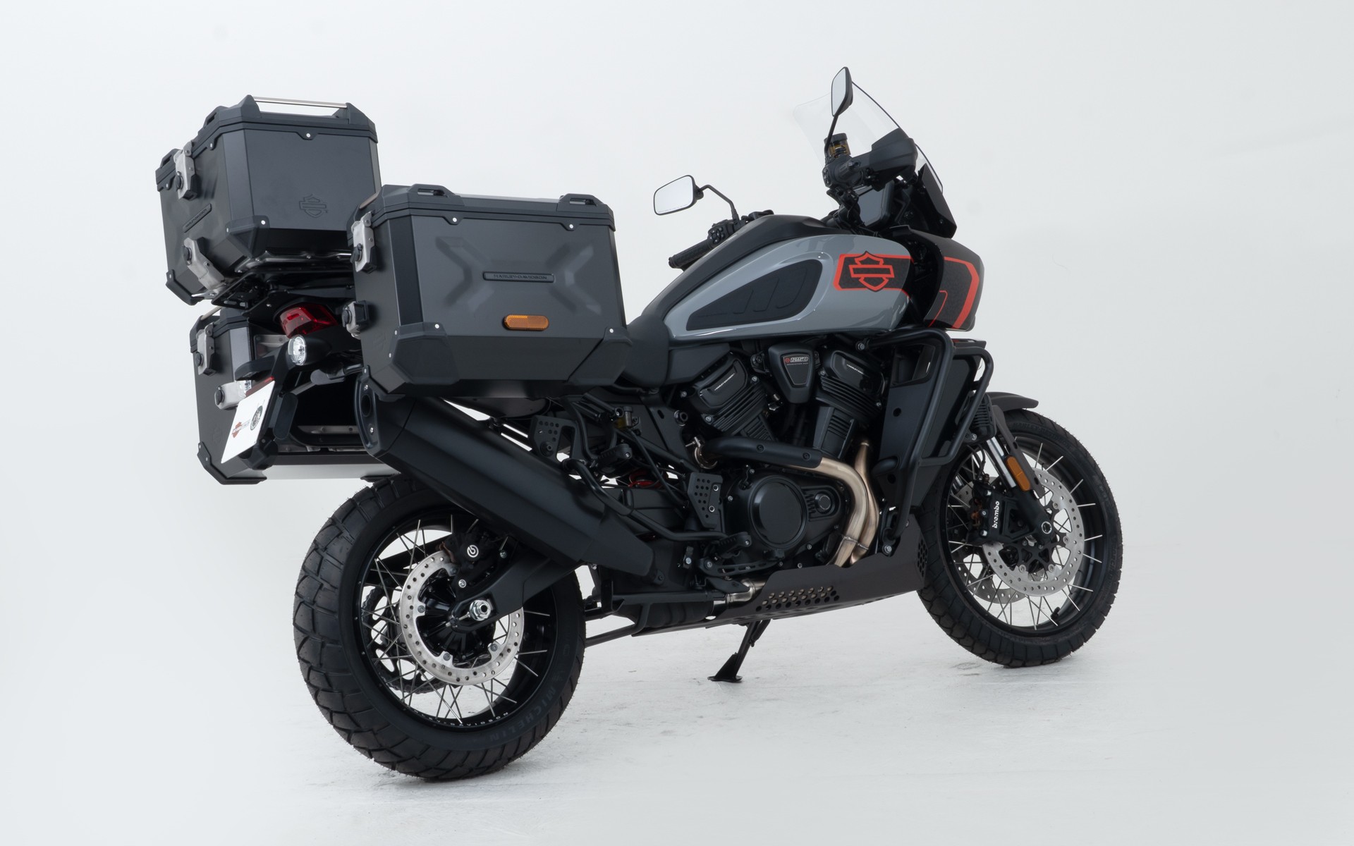HARLEY-DAVIDSON Pan America Limited-showroom-element-2