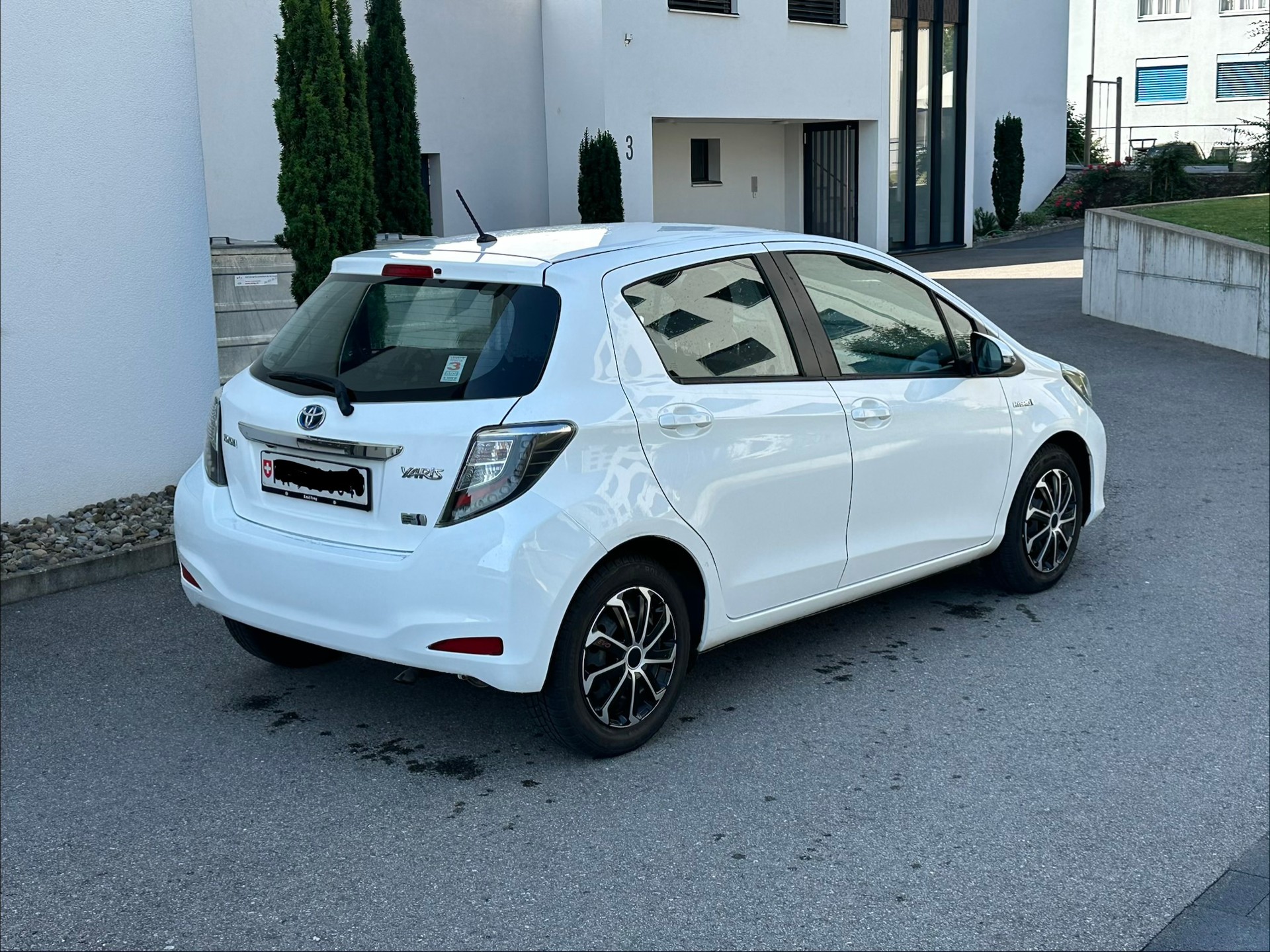 TOYOTA Yaris 1.5 VVT-i Hybrid Sol Premium CVT-image-6