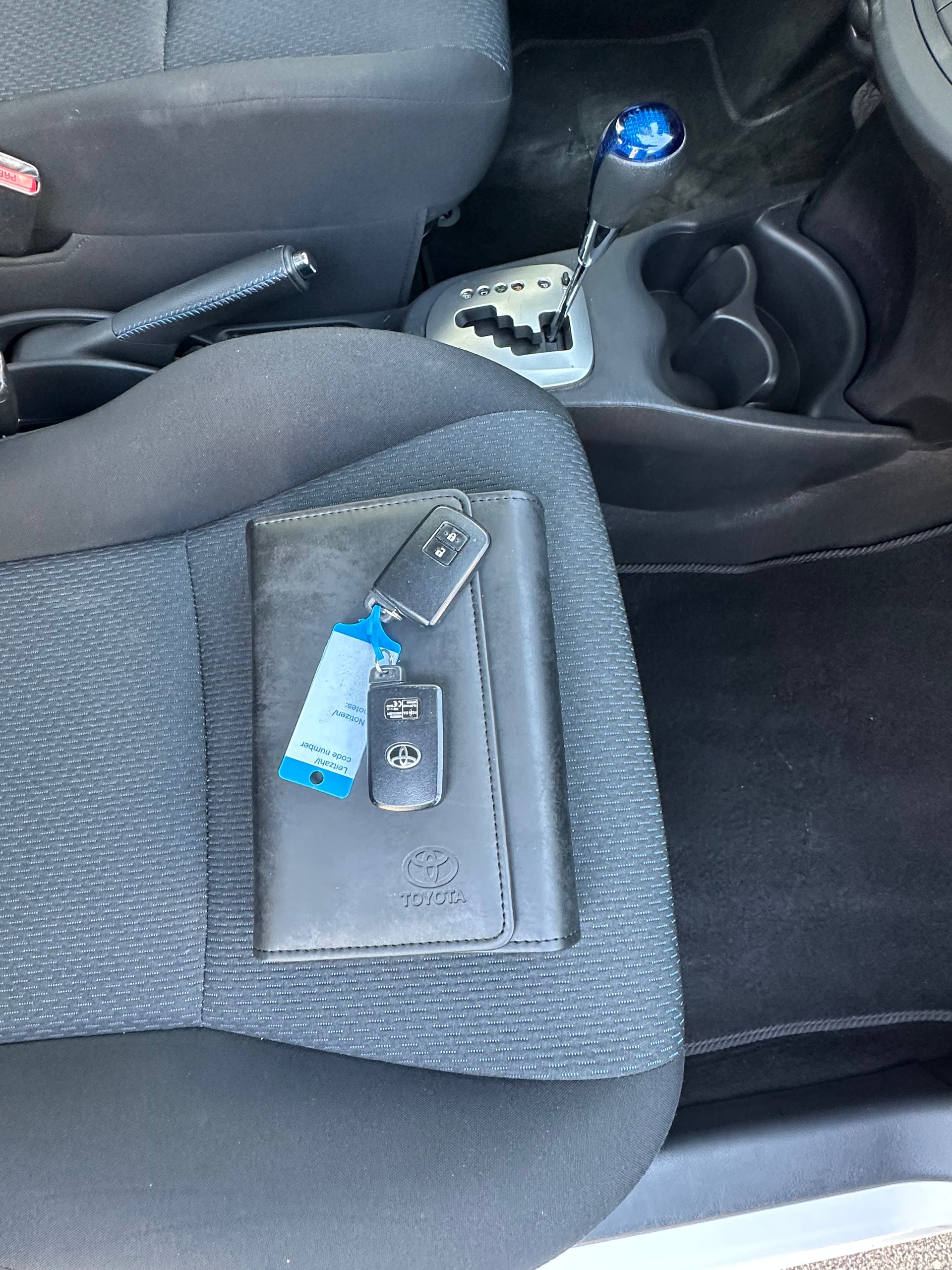 TOYOTA Yaris 1.5 VVT-i Hybrid Sol Premium CVT-image-7