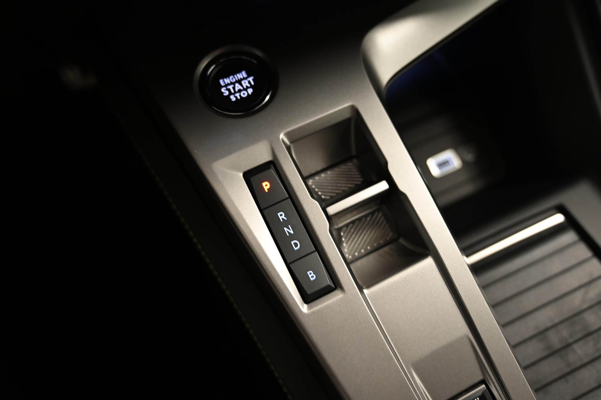 PEUGEOT 408 1.6 PHEV 180 GT-image-14