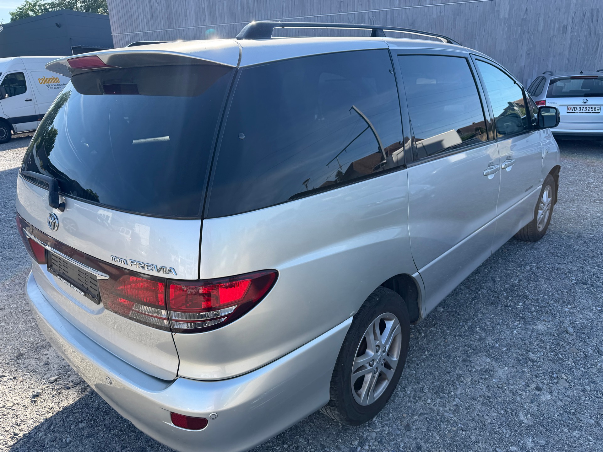 TOYOTA Previa 2.4 Linea Luna-image-3