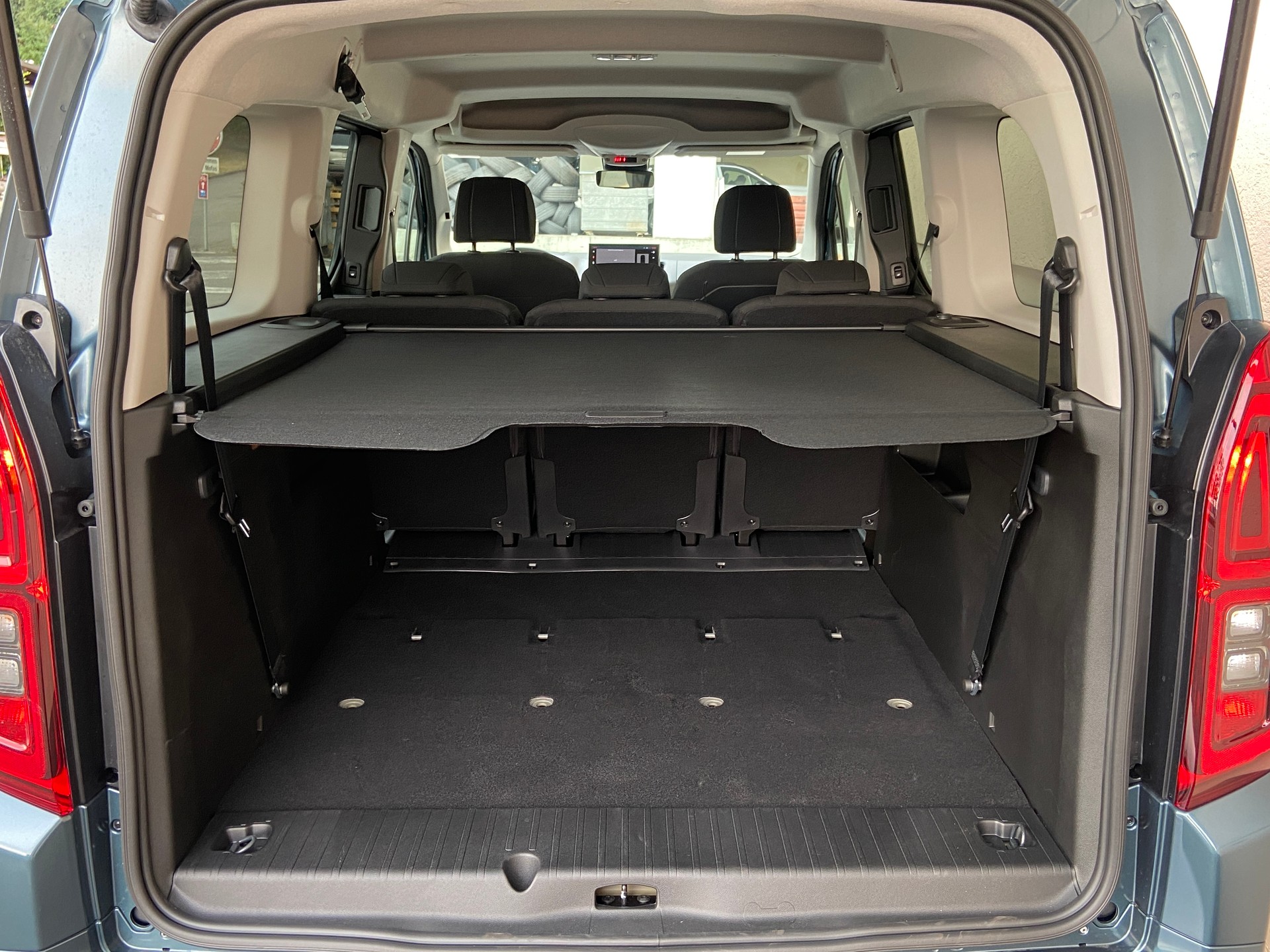 FIAT Qubo L 1.5 D La Prima 7-Sitzer-image-13