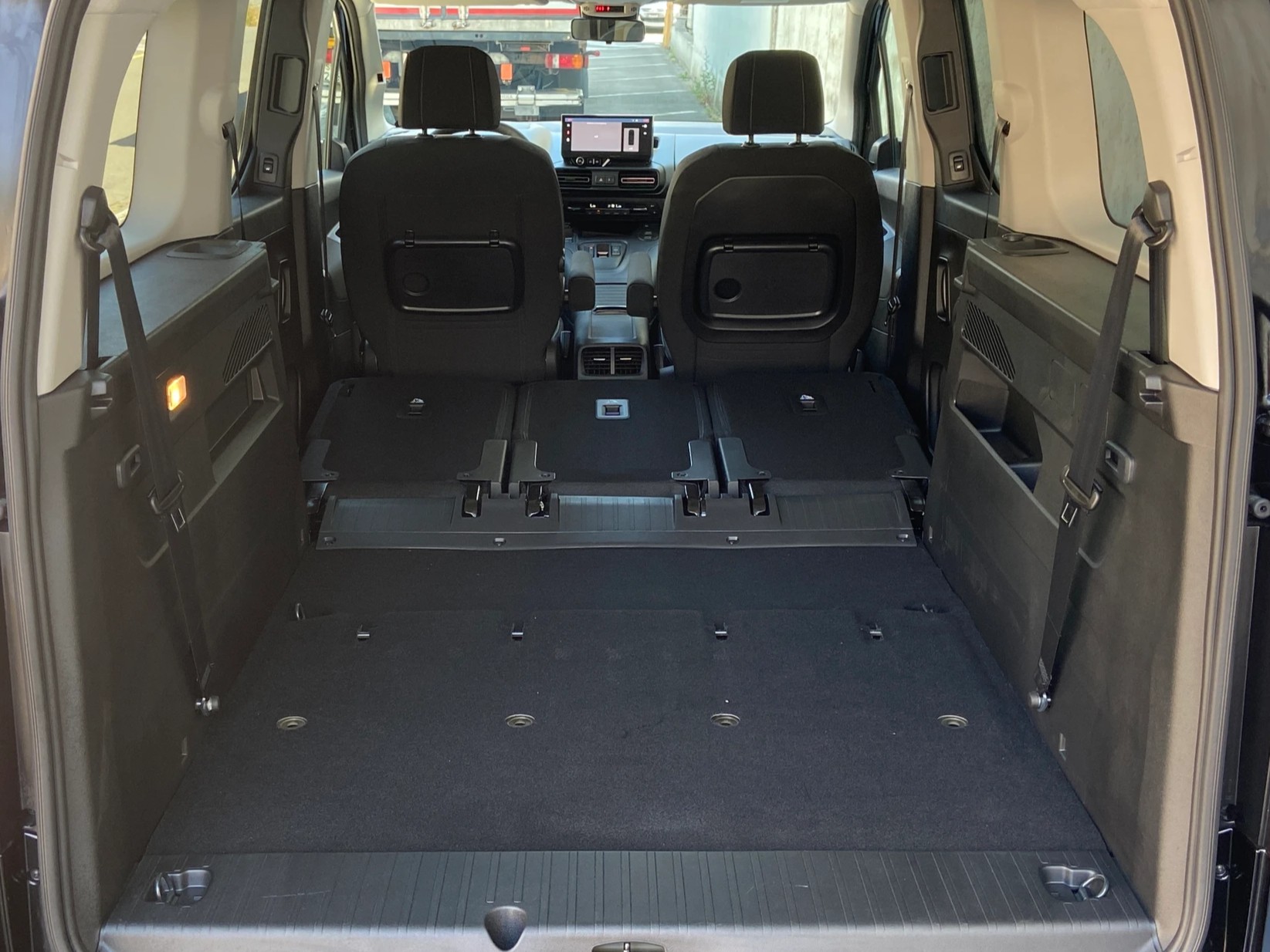 FIAT Qubo L 1.5 D La Prima 7-Sitzer-image-11