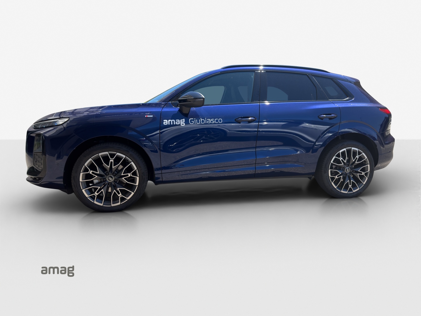 AUDI Q3 SUV 110 kW TFSI S tronic-image-1
