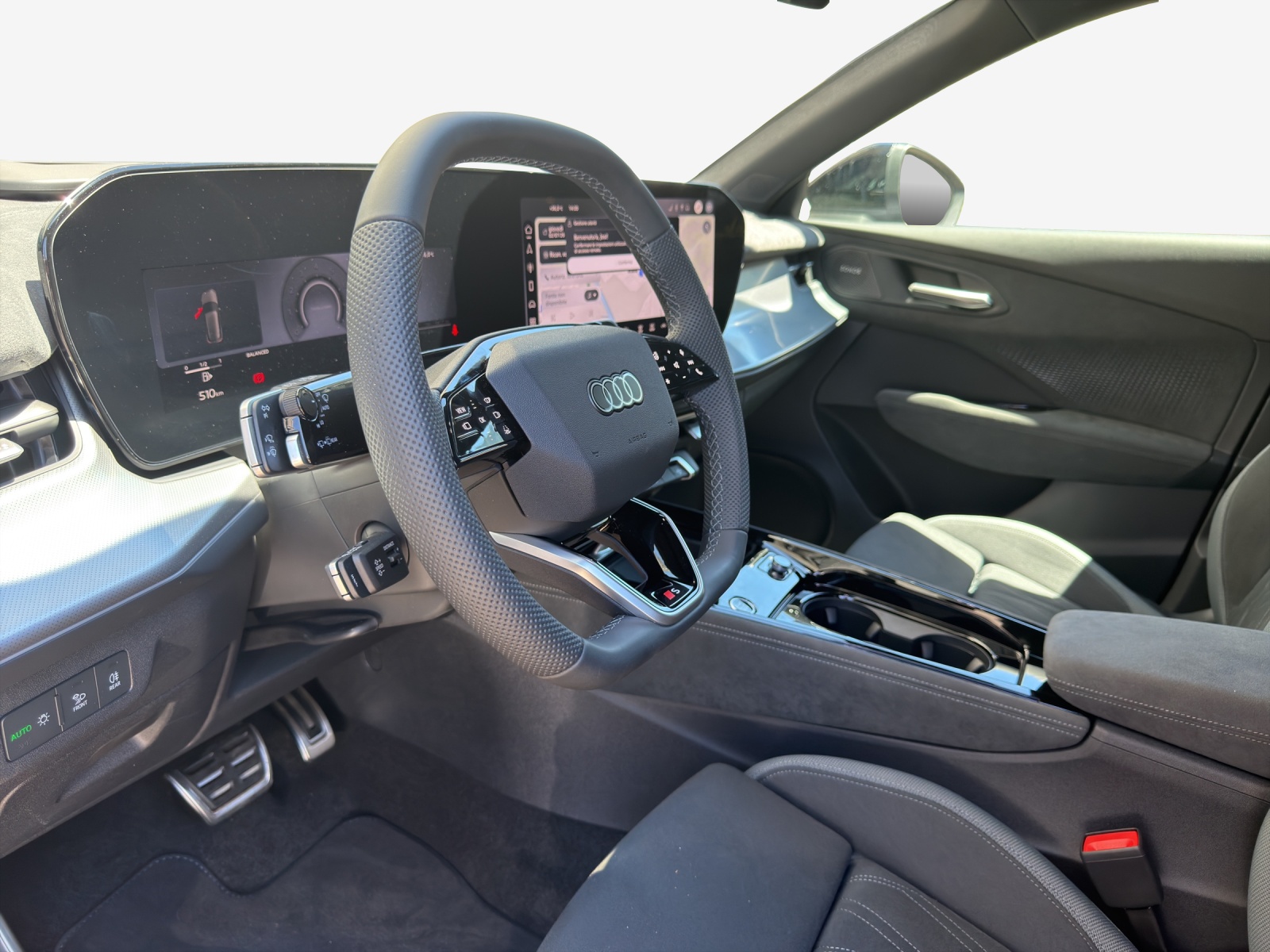 AUDI Q3 SUV 110 kW TFSI S tronic-image-10