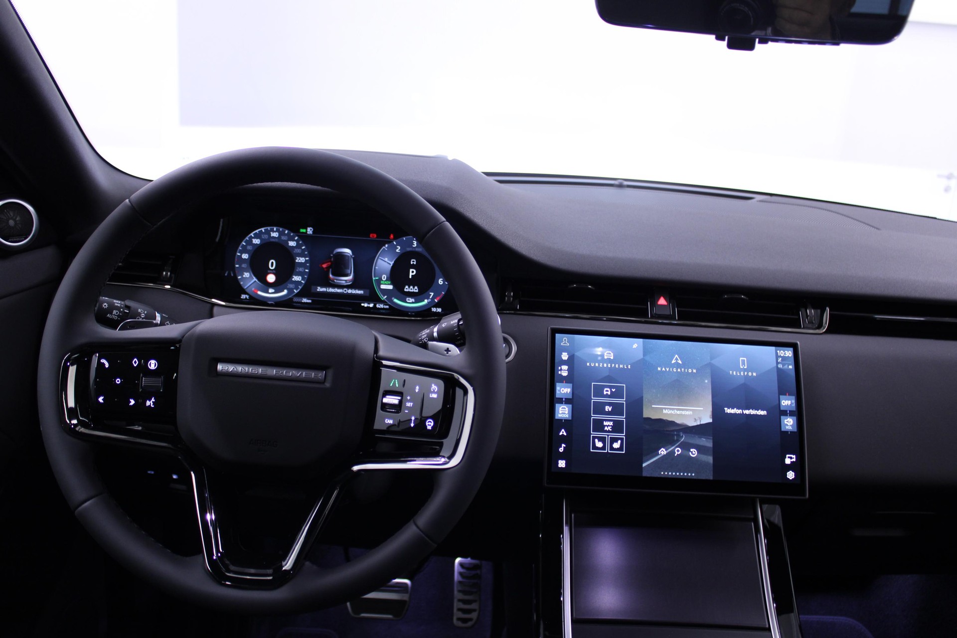 LAND ROVER Range Rover Evoque 1.5 T 270e Dynamic SE-image-10