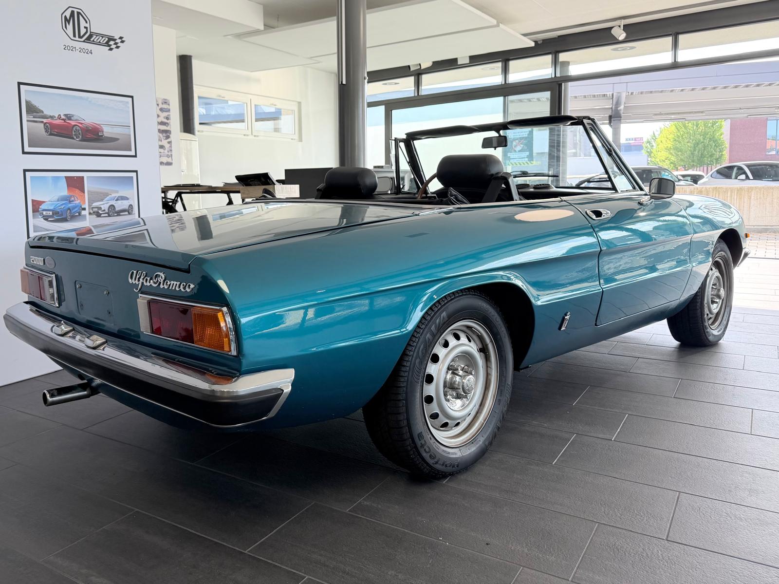 ALFA ROMEO 2000 Spider Veloce-image-3