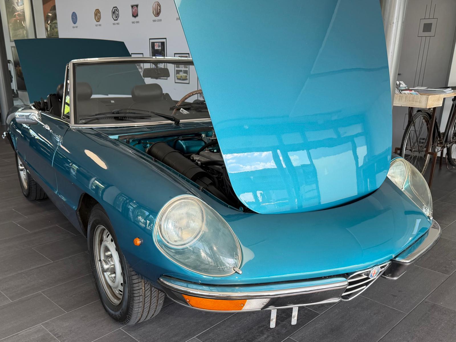 ALFA ROMEO 2000 Spider Veloce-image-10