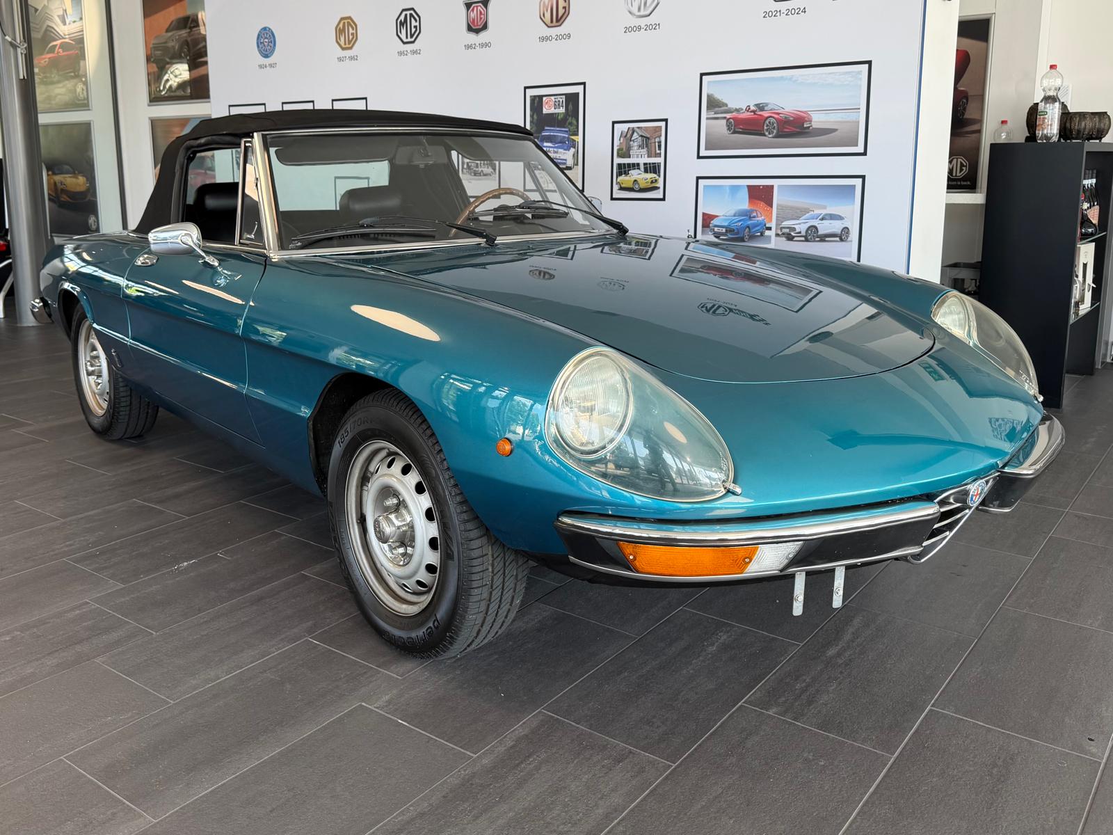 ALFA ROMEO 2000 Spider Veloce-image-1