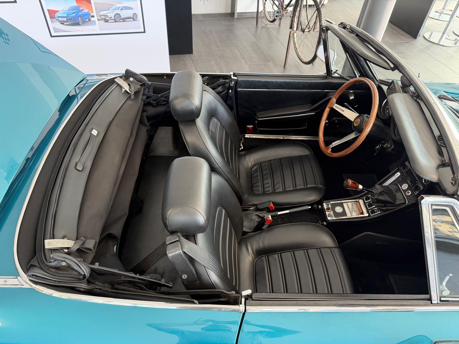 ALFA ROMEO 2000 Spider Veloce-image-5