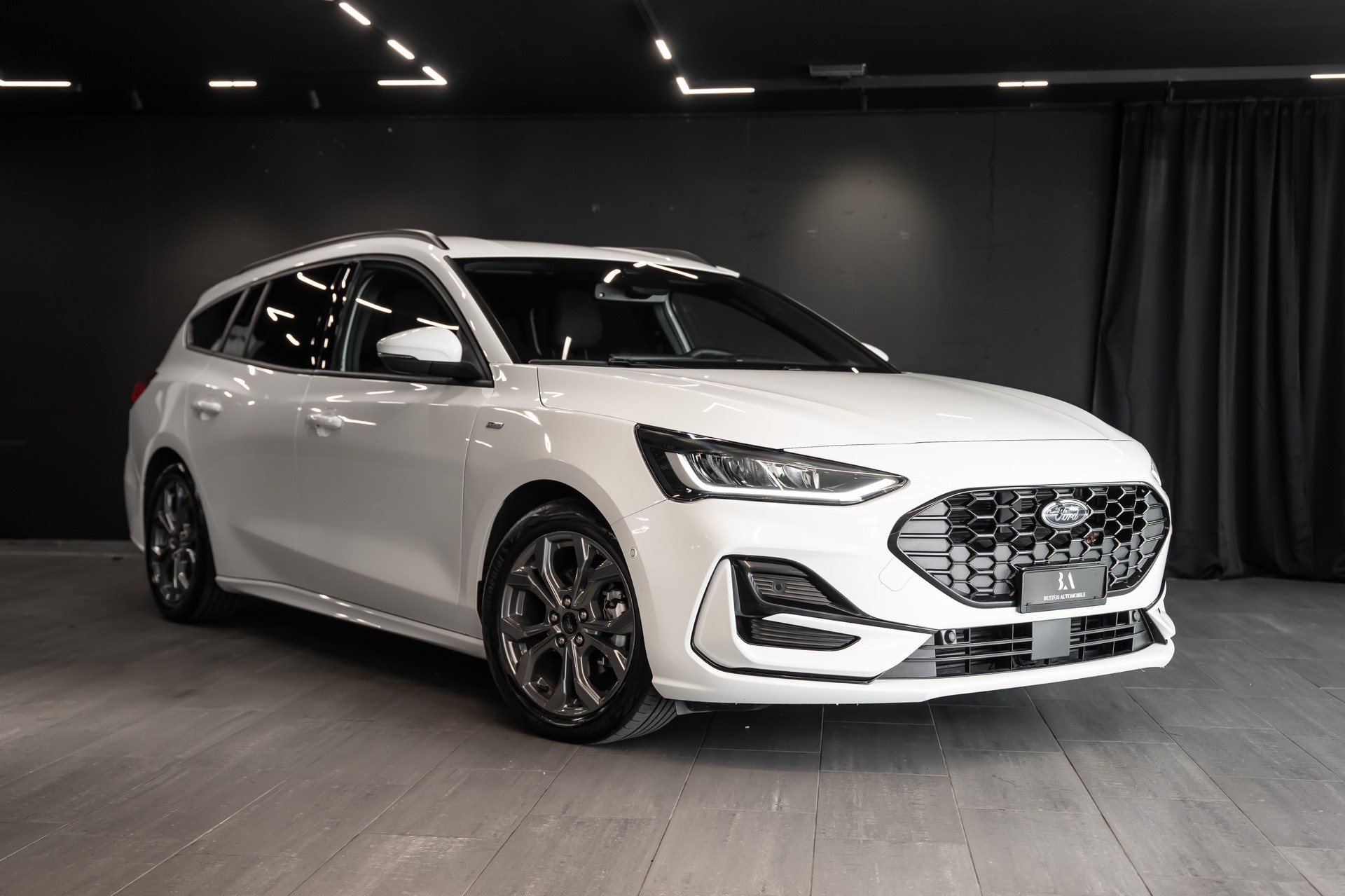 FORD Focus 1.0 MHEV ST-Line Automat / CH Auto / Tempomat uvm..-image-0