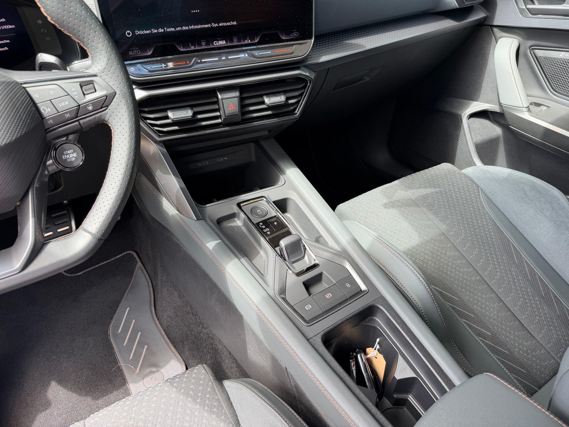 CUPRA LEON ST 2.0 TSI Extreme DSG 4Drive-image-15