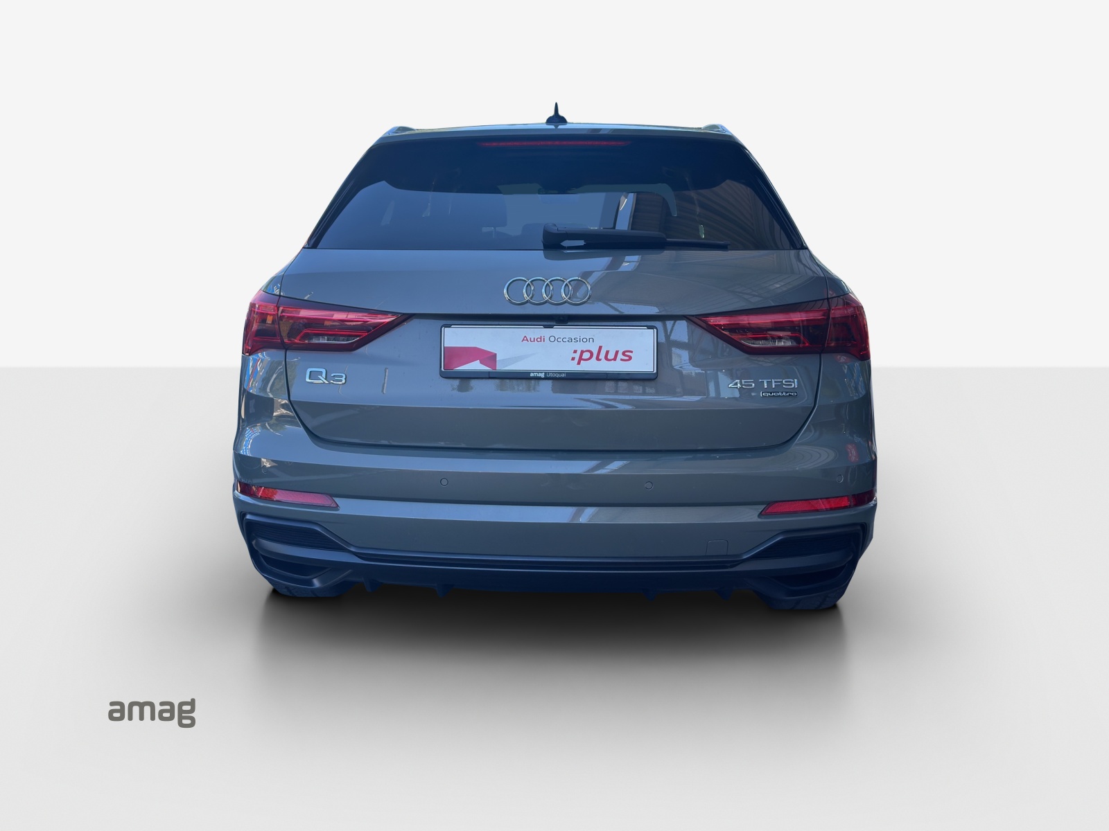 AUDI Q3 45 TFSI S line quattro S-tronic-showroom-element-3